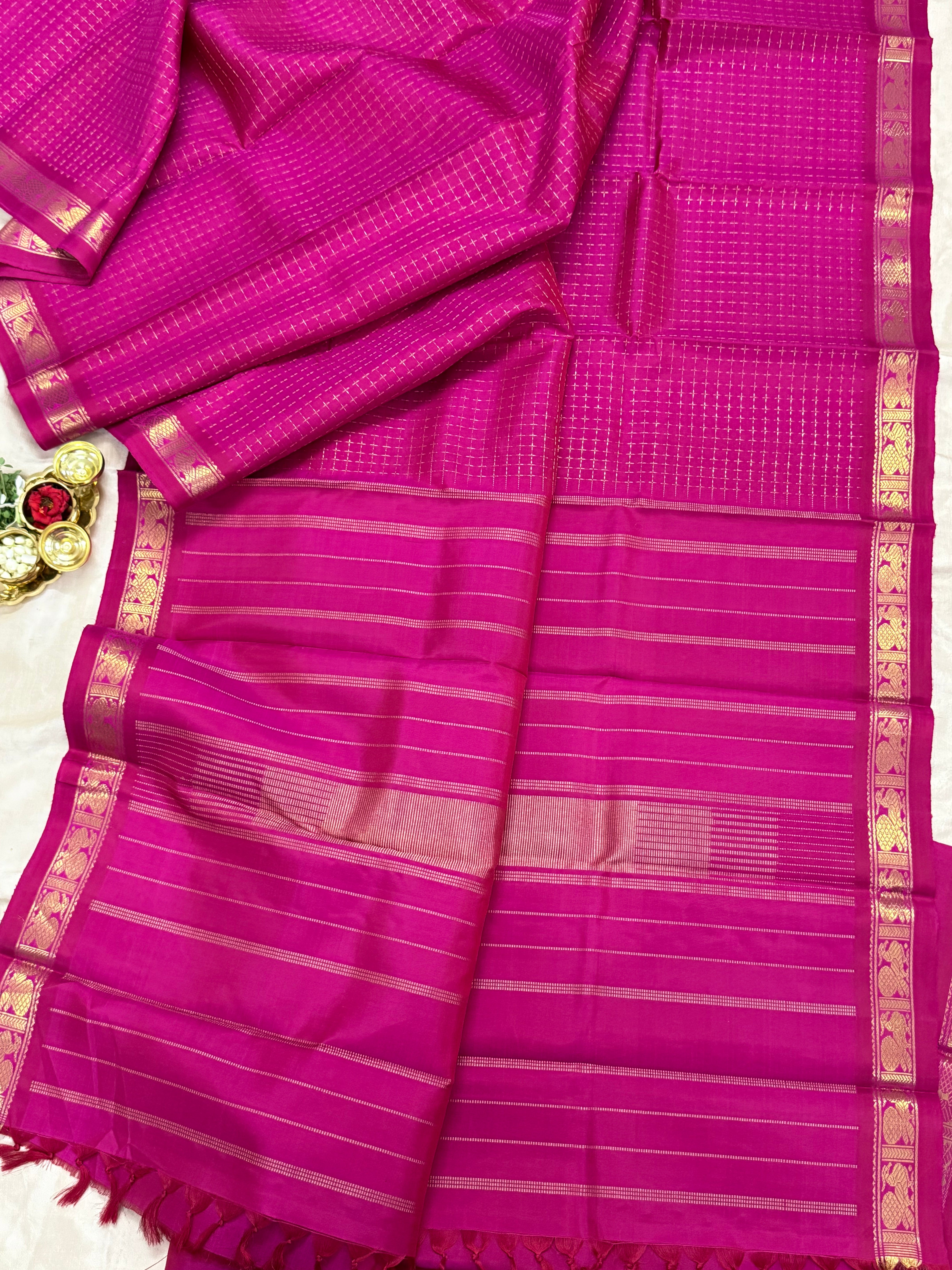 Pink plus butta small border / Kanjipuram silk