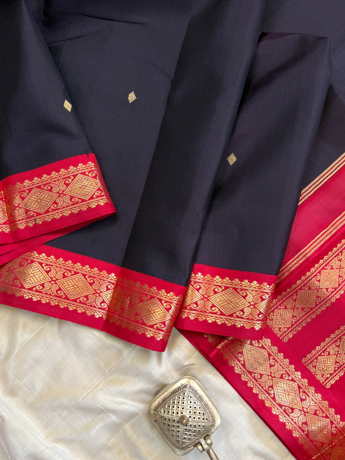 Special edition-Paaku colour body with Korvai Zari butta silk saree/clsa 12426