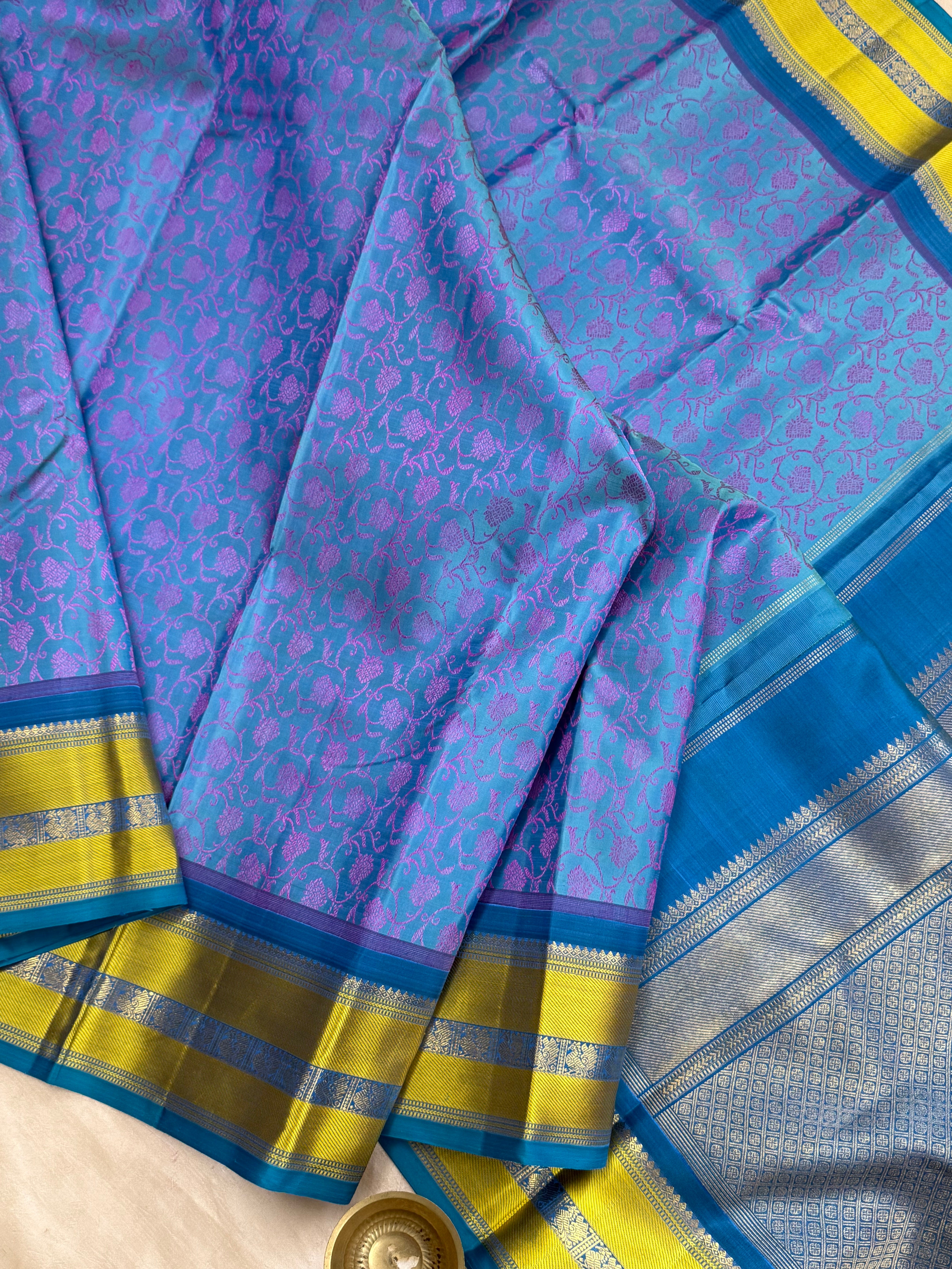 Master weaver - Blue jacquard kodi weaving / Kanjipuram silk