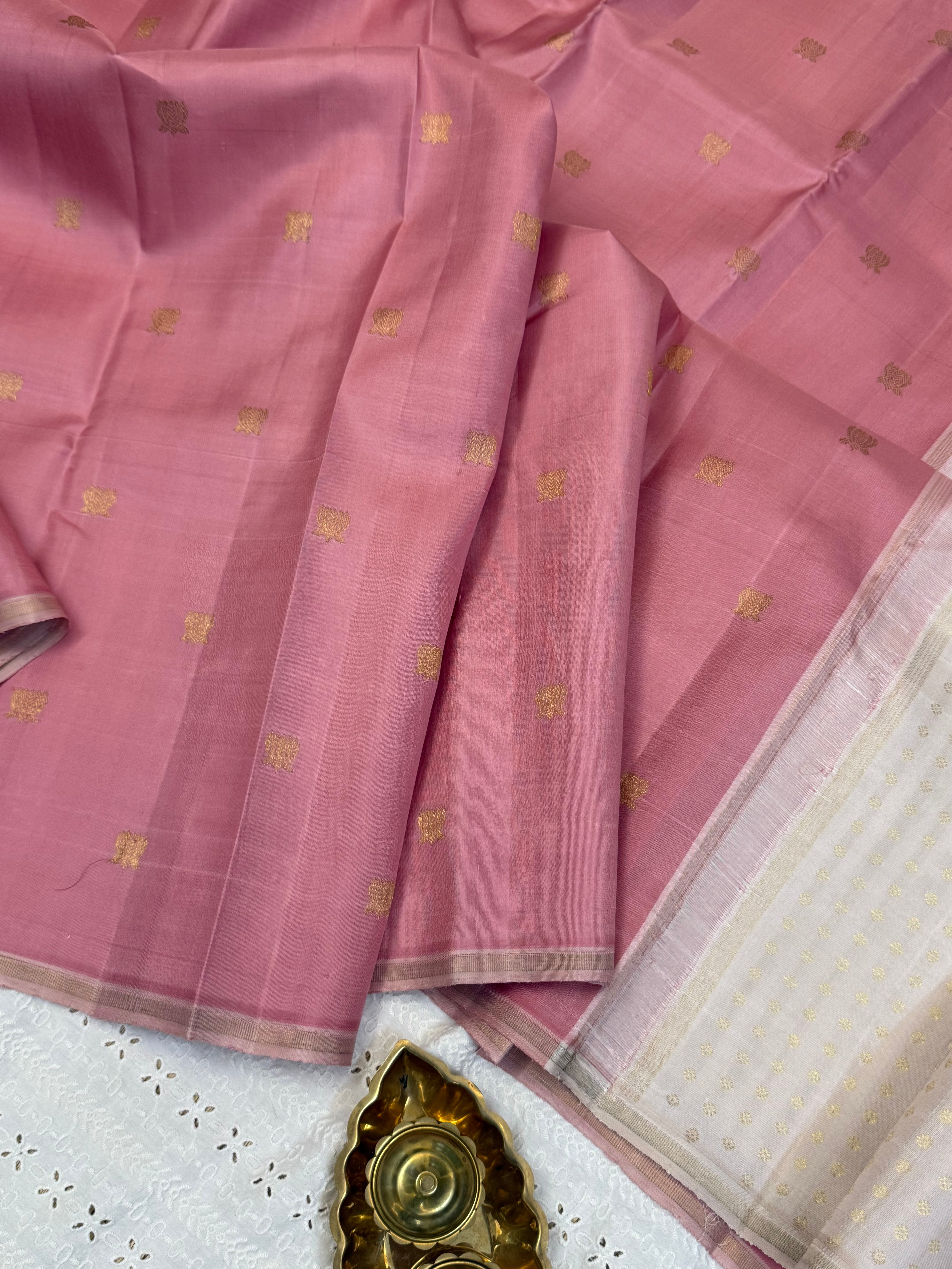 Pastel pink with lotus Butta border less / kanjipuram silk saree CLSA9777