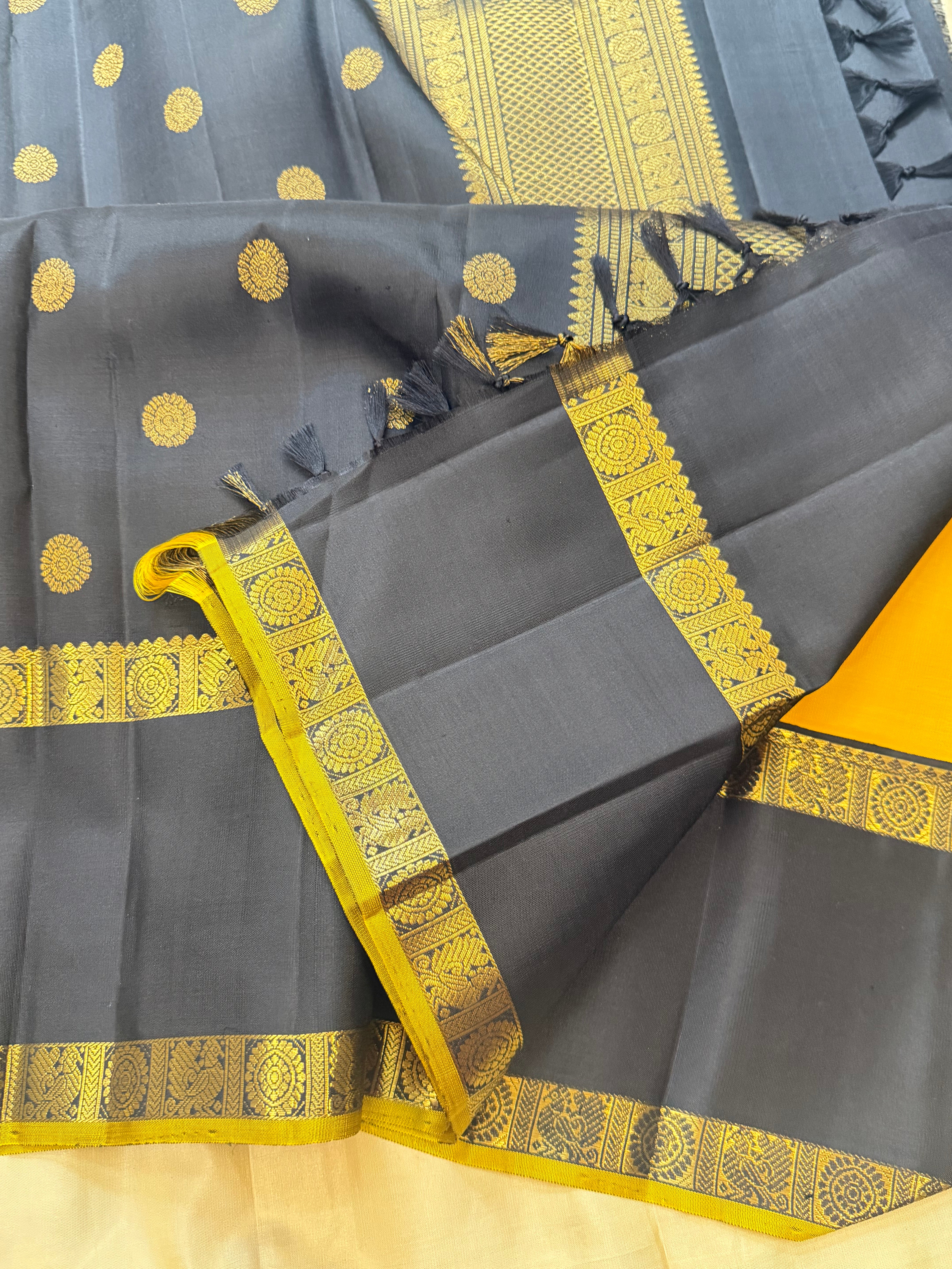 Maha : yellow with black  collection of Korvai Kanjipuram