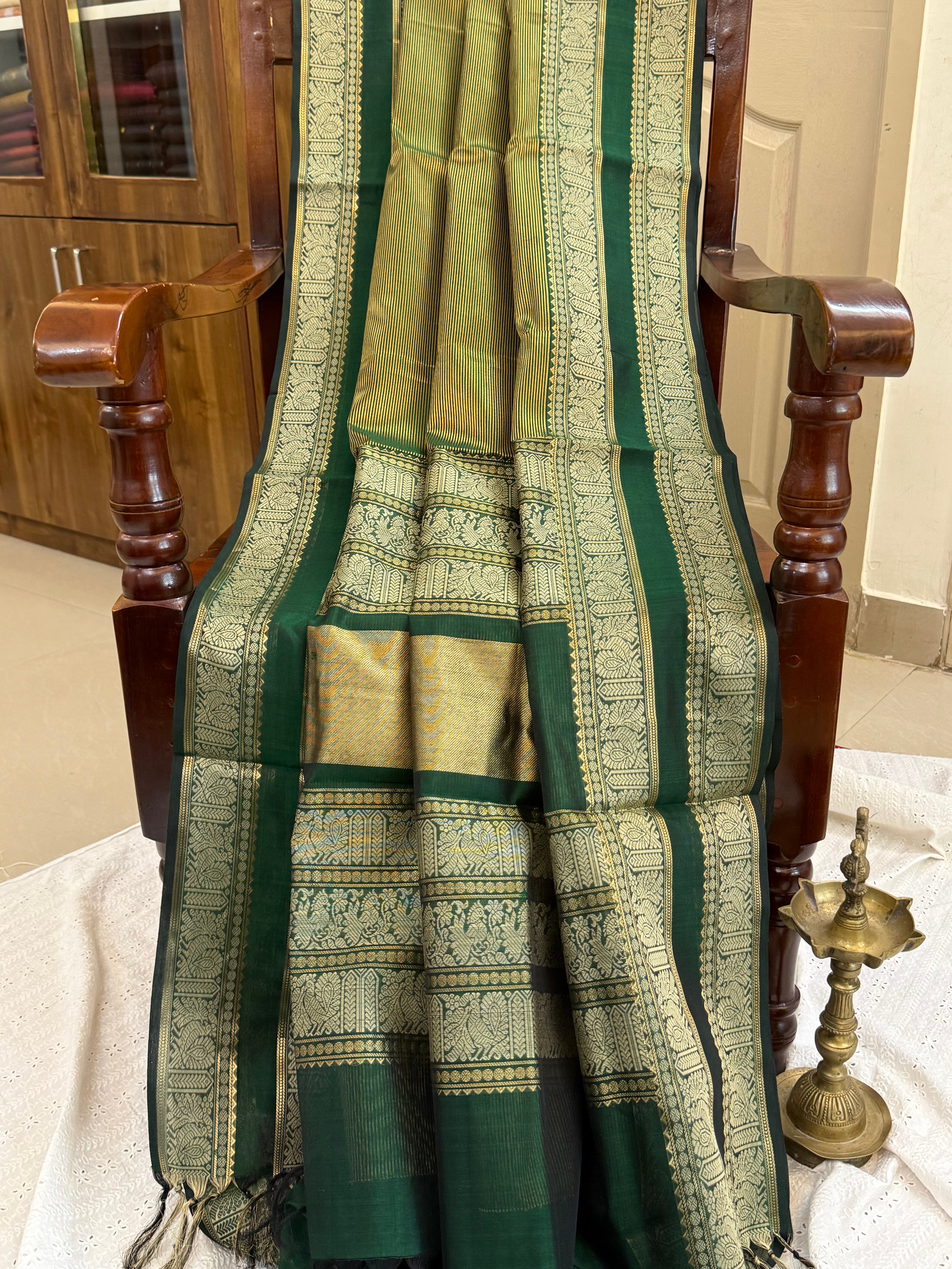 Leaf green vairaoosi rettapet border/ Premium Silk Cotton CL 8290
