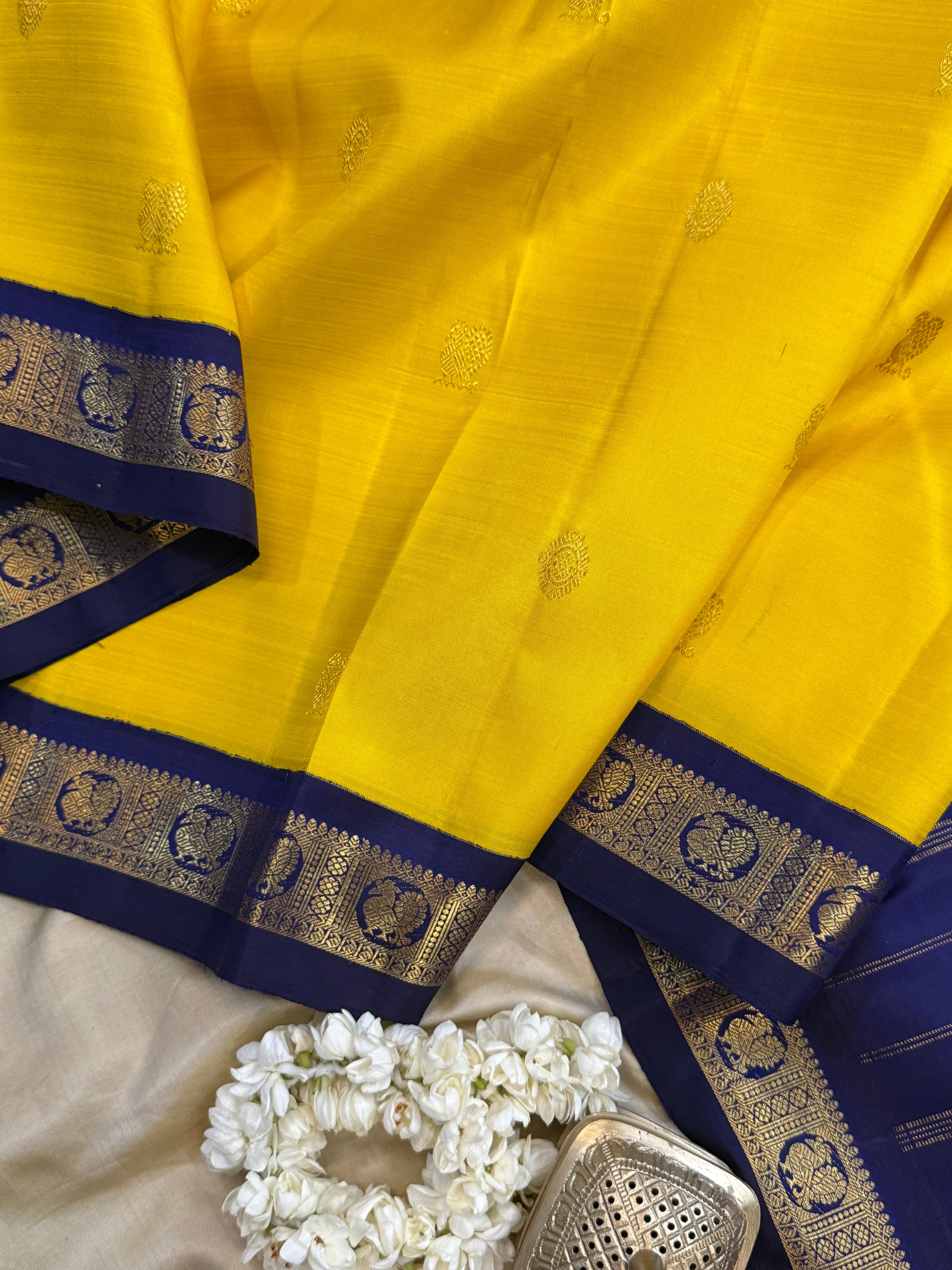 Sampanga yellow and blue small border korvai / Arani Silk CL10107