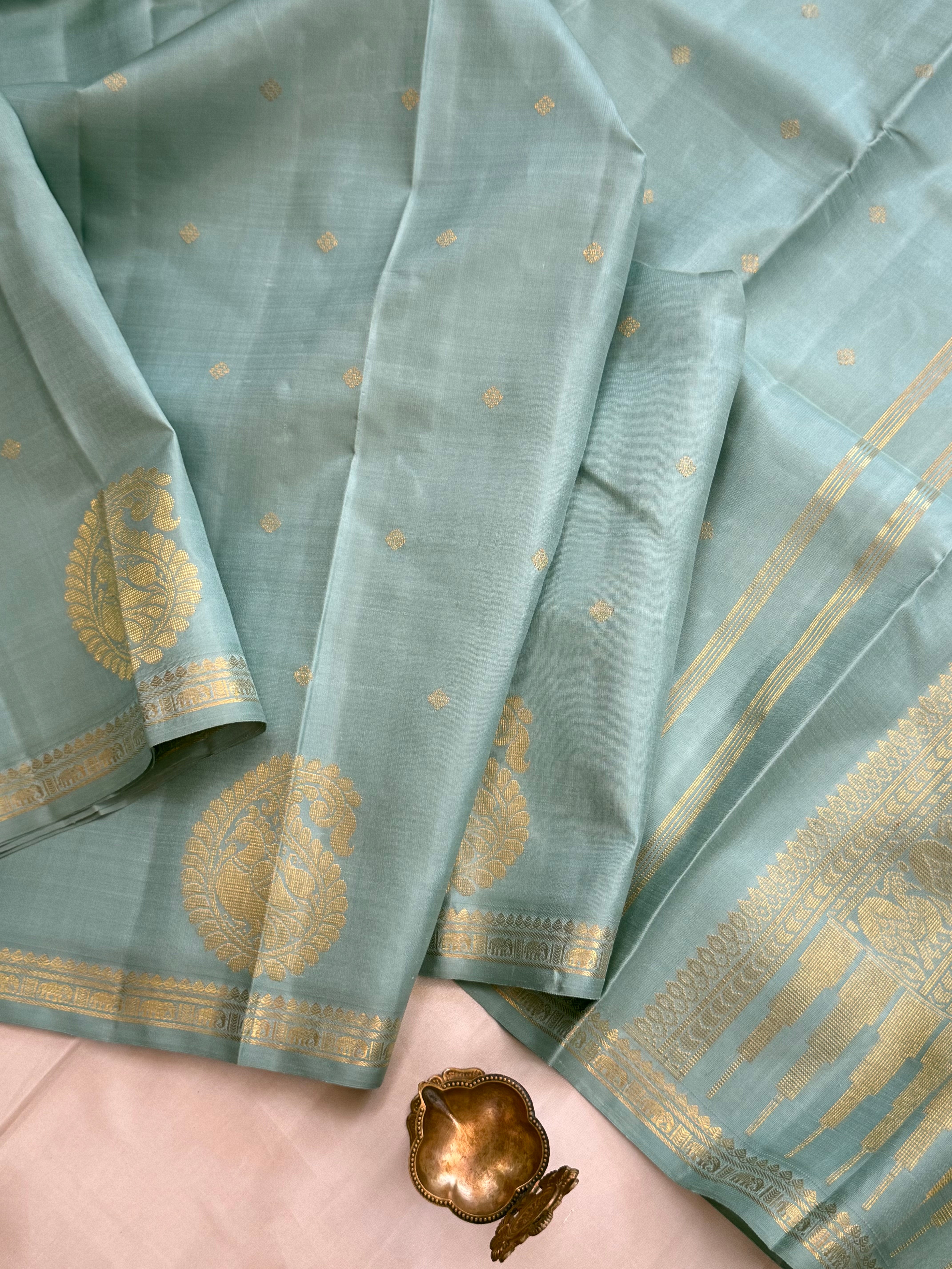 POWDER BLUISH GREEN SHADE ADAI WEAVING / kanjipuram silk CLSA10979