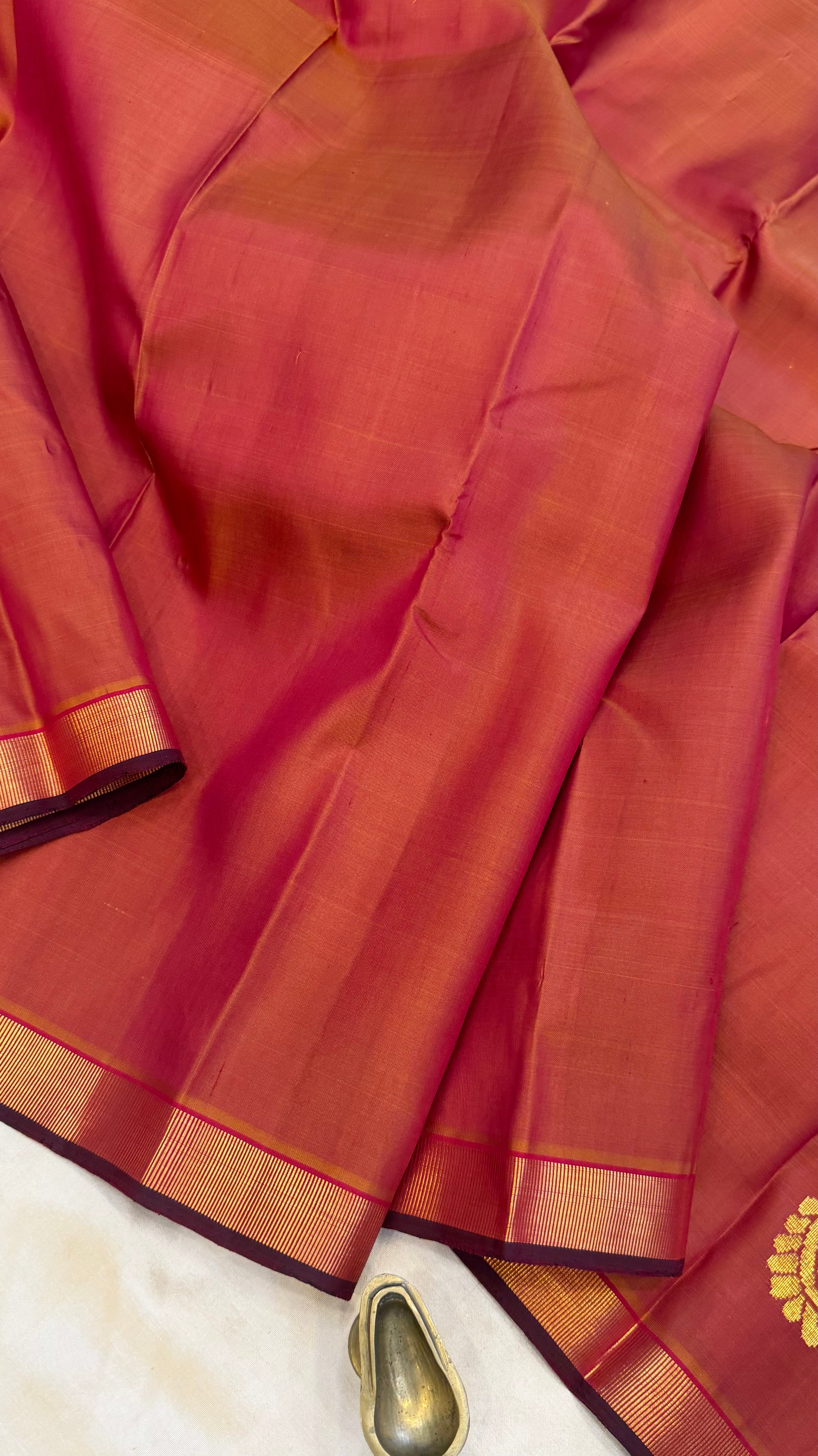 Red shot pink manga pallu / Arani silk
