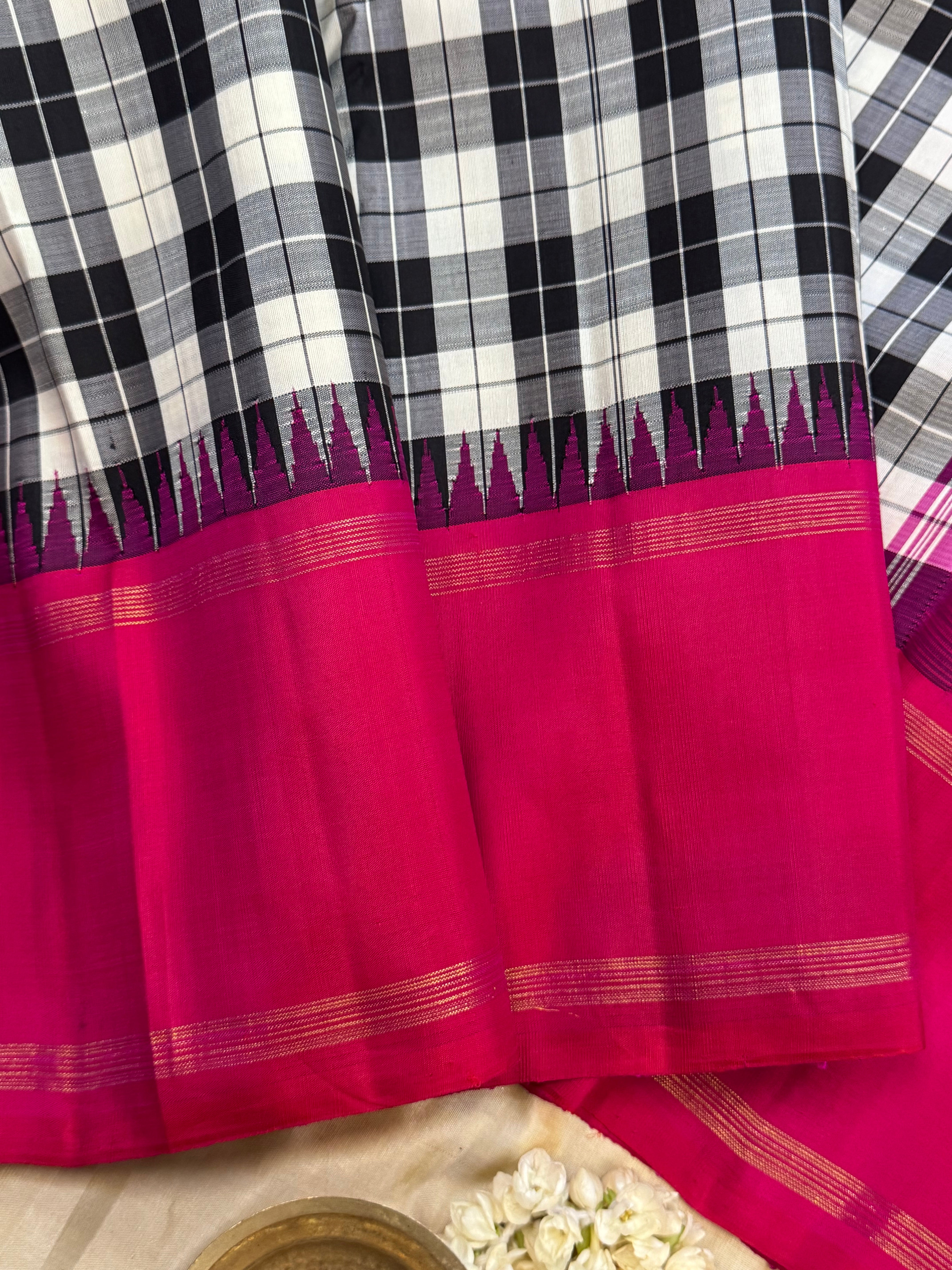 Black and white checks and pink / Arani silk