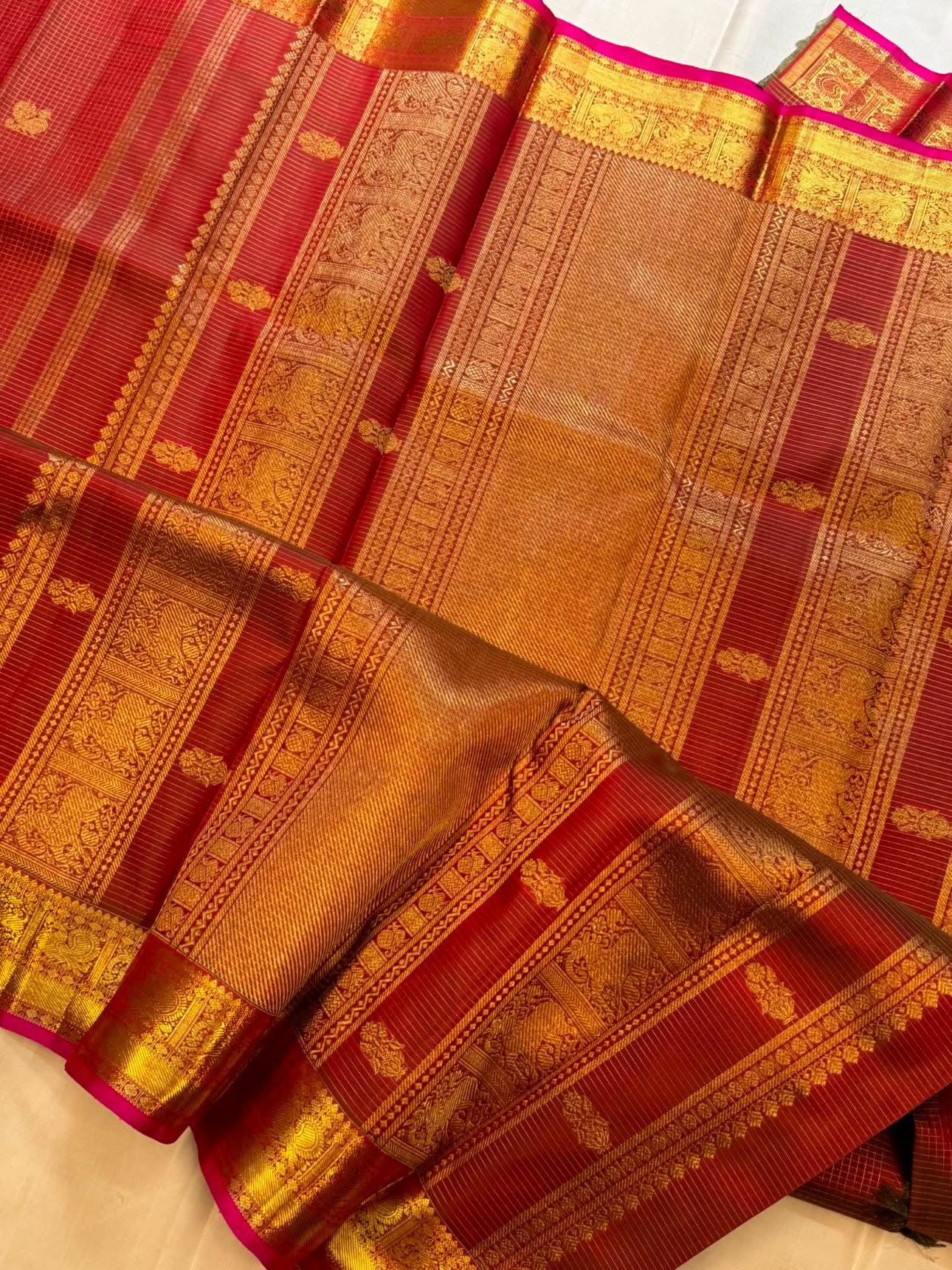 Manthulir pure Zari Kattam / kanjipuram silk saree