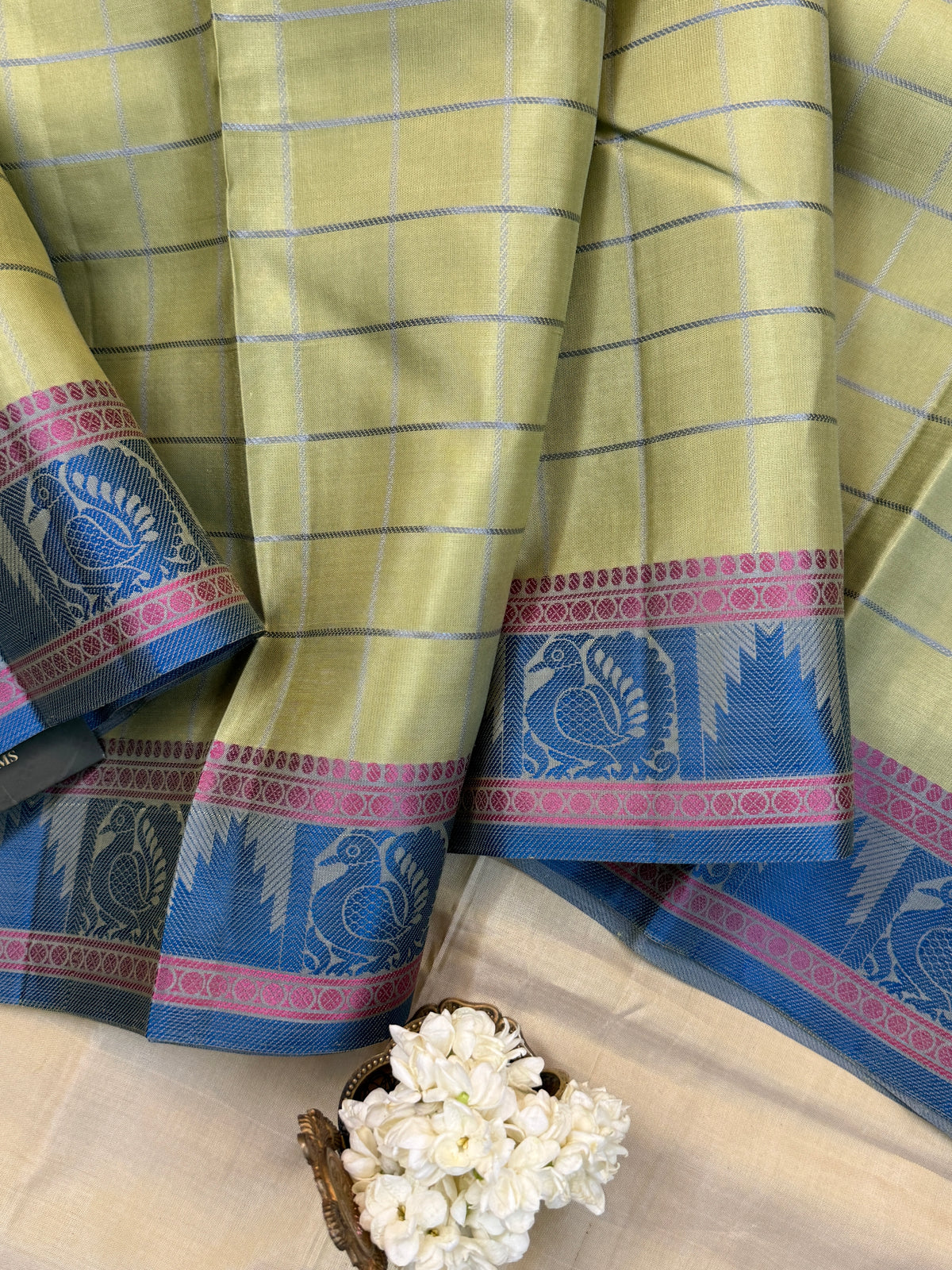 Soft silk-Thread work Kanjipuram clsa4082