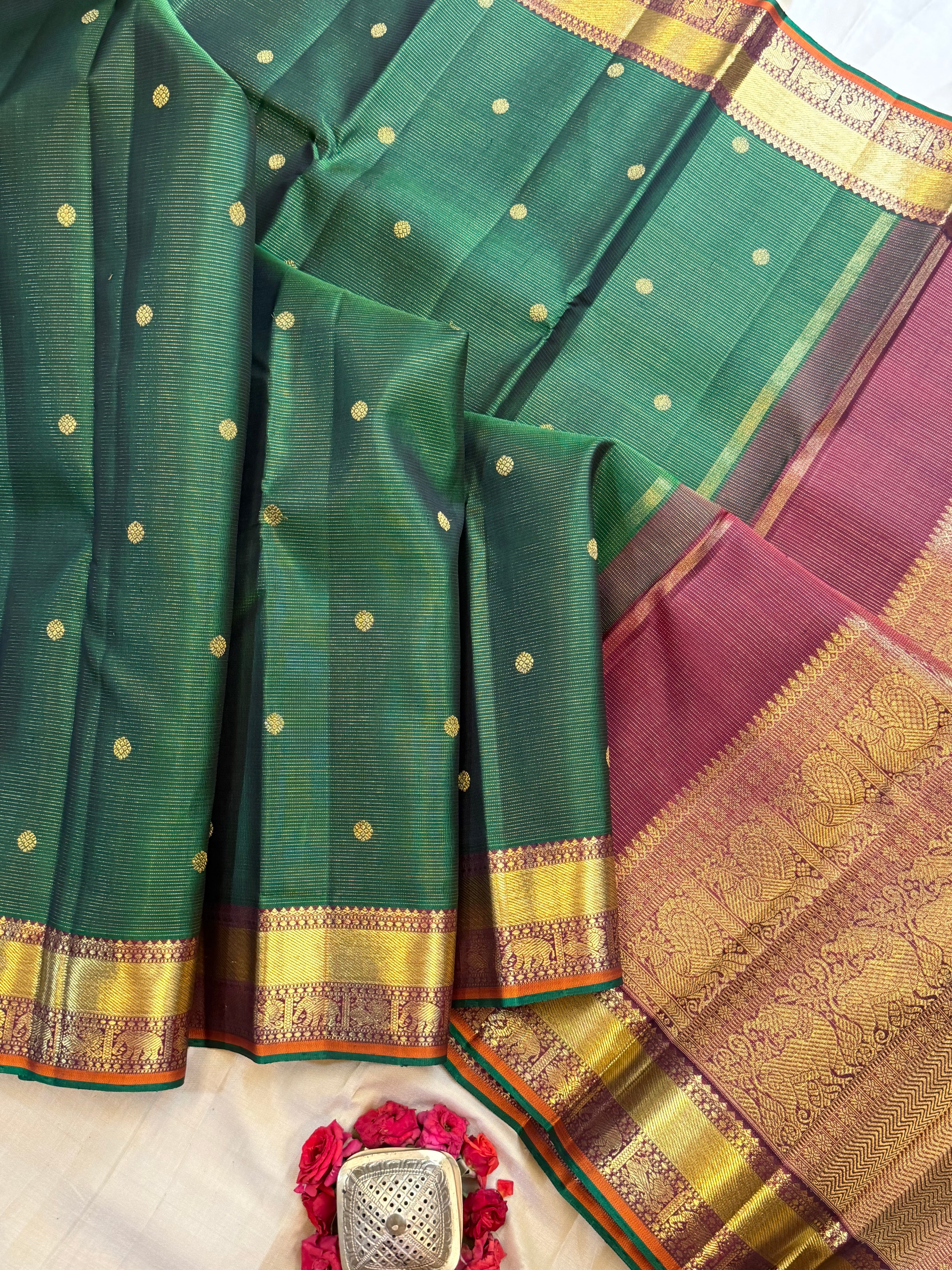 Dark green Vairaoosi / pure Zari Kanjipuram silk