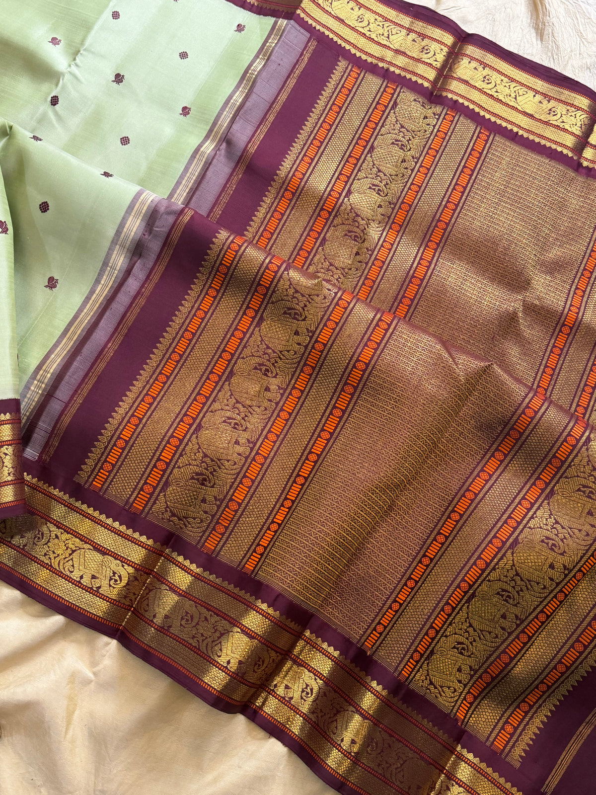Pista green  Kai Korvai - pure Zari Kanjipuram silk