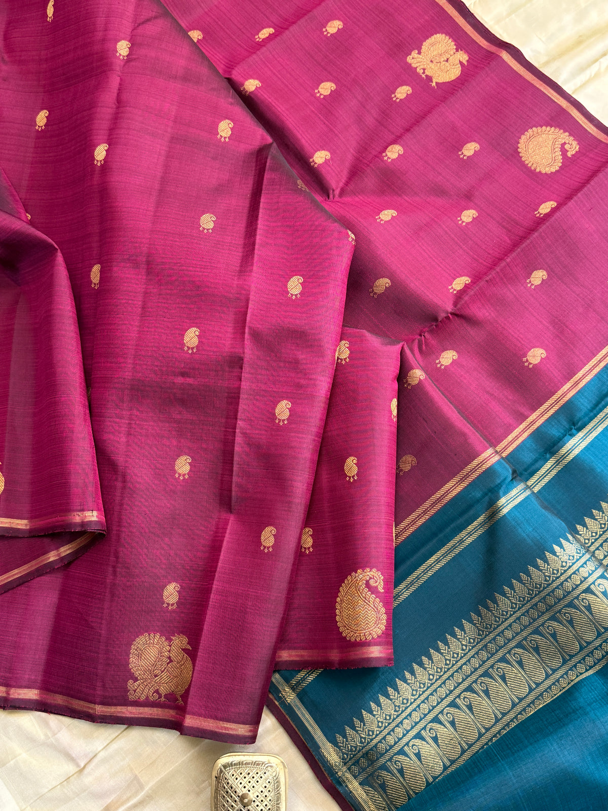 Beetroot body Zari butta border less / kanjipuram silk saree CLSA 11966