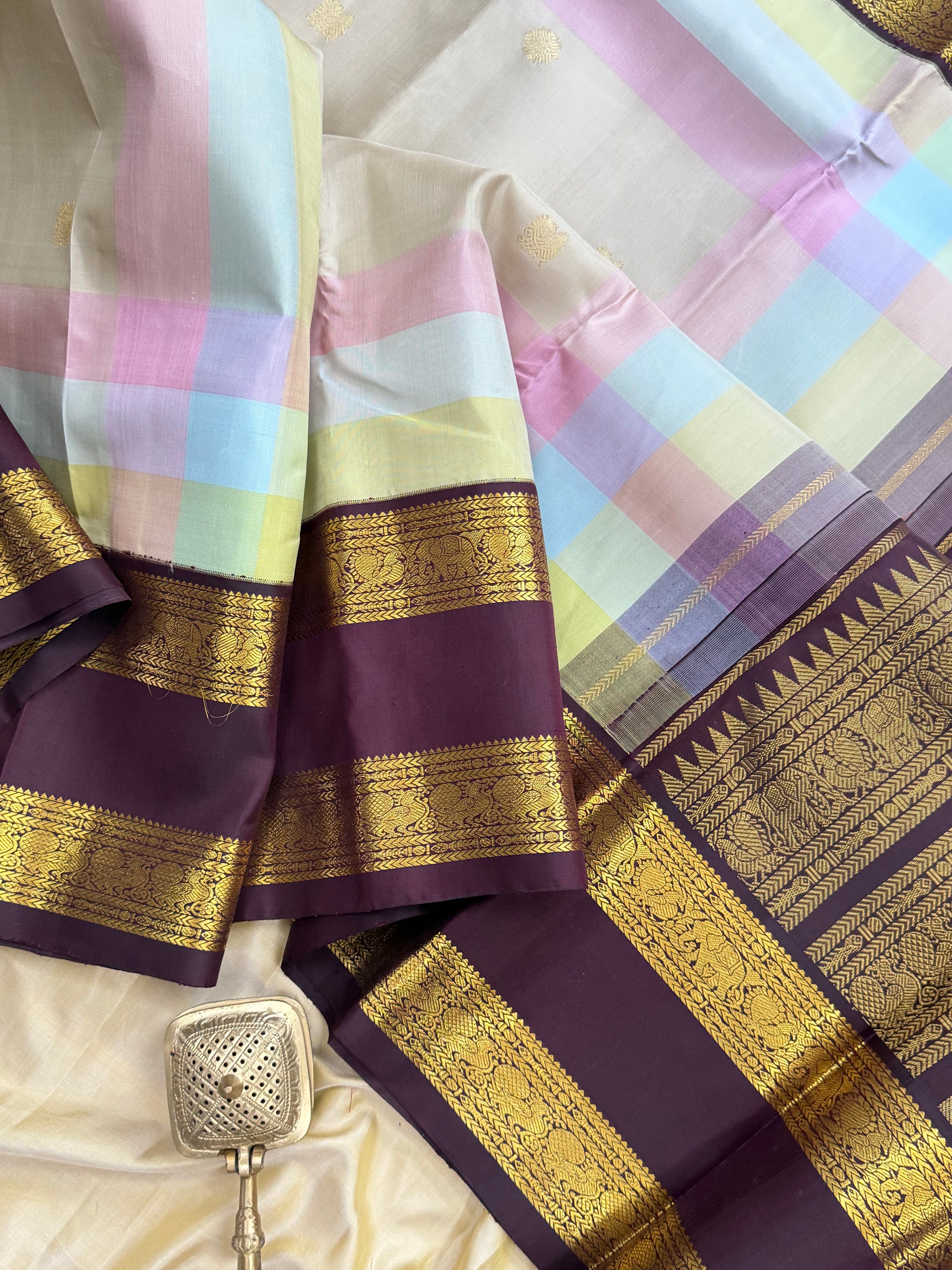 Vintage retta pet  Korvai  / Arani silk