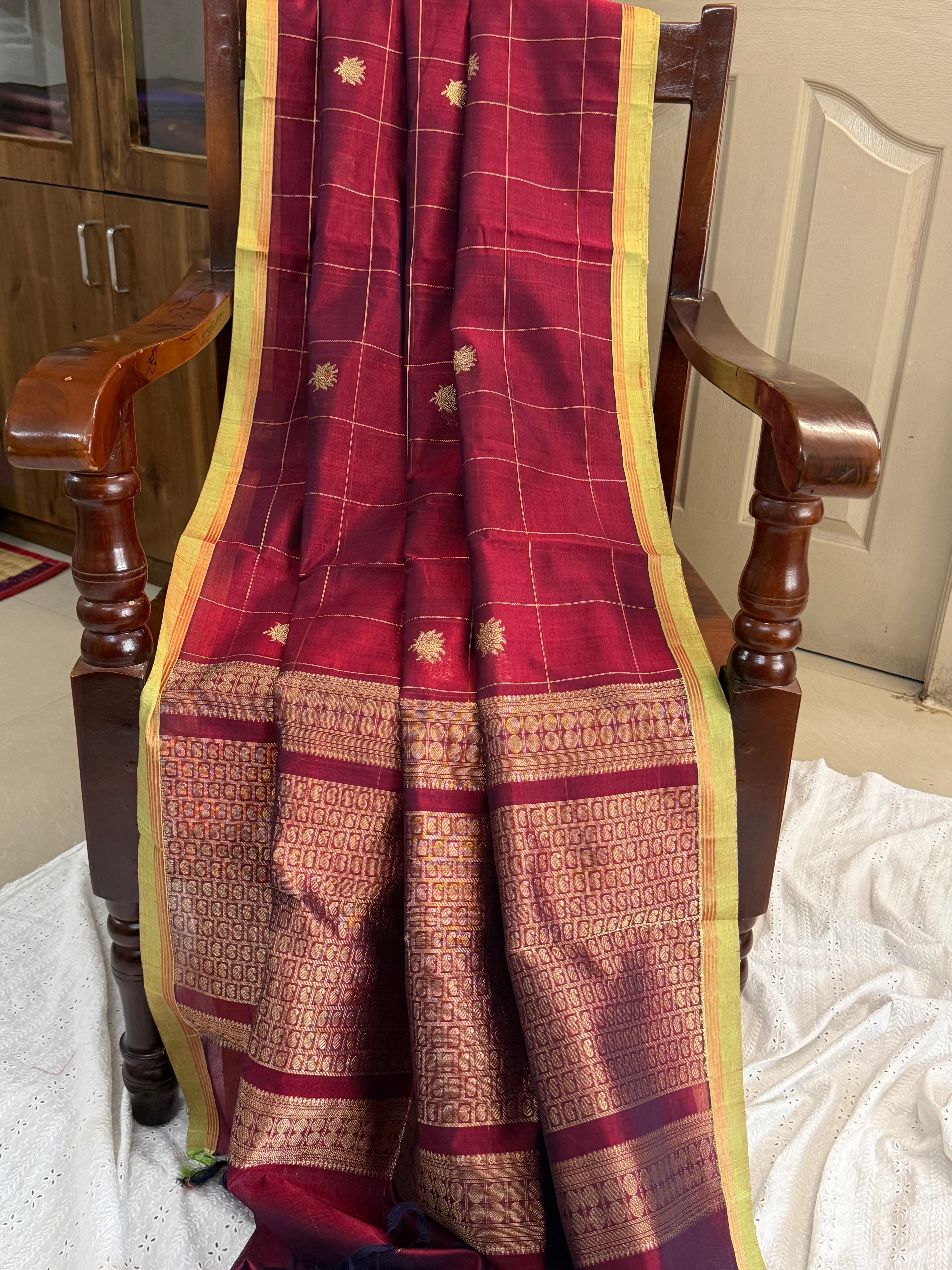 Deep Araku kattam Lotus butta / Silk Cotton