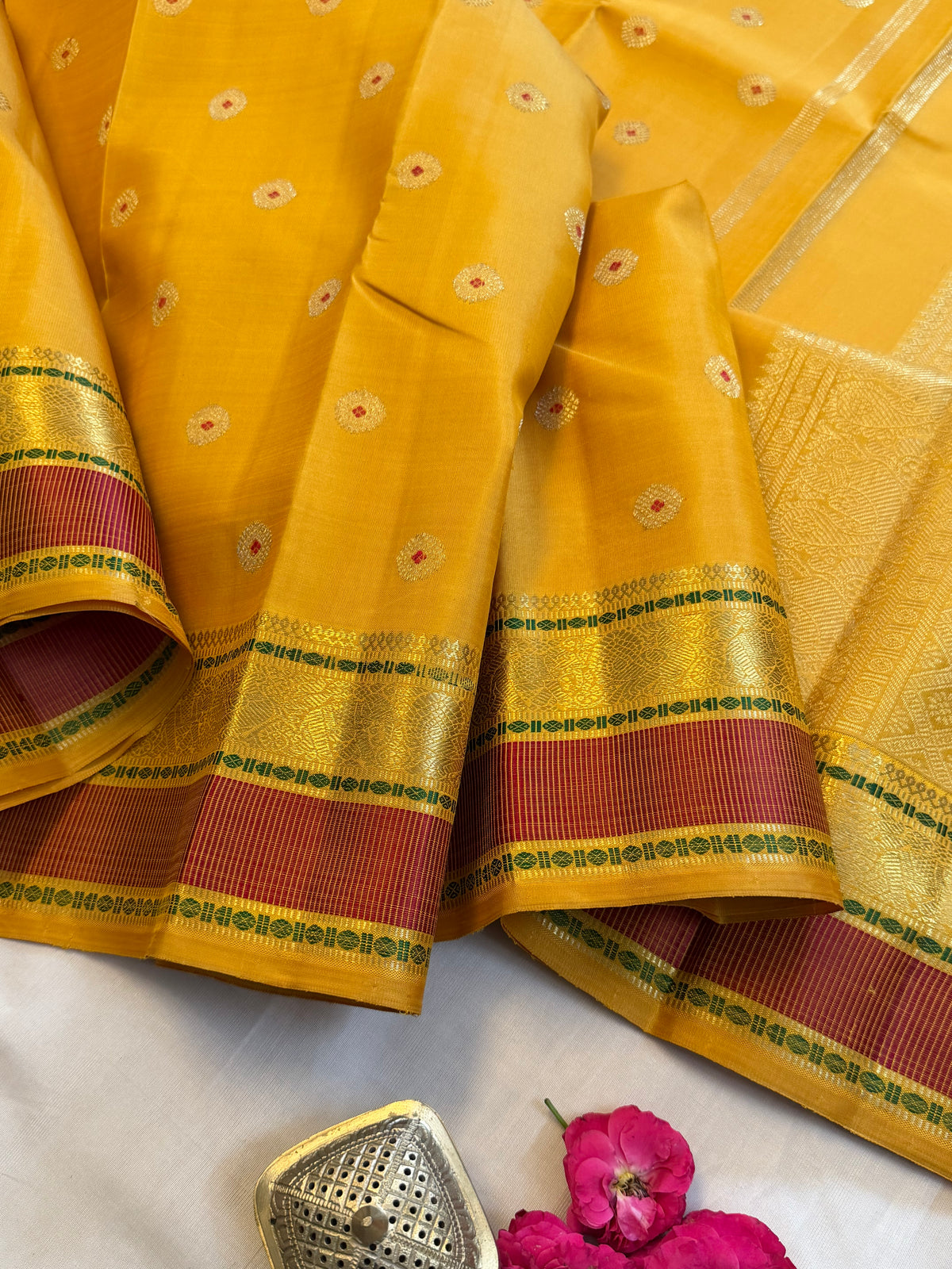 Yellow - Day 1 Navarthri colour pure Zari Kanjipuram silk / Meena work Butta