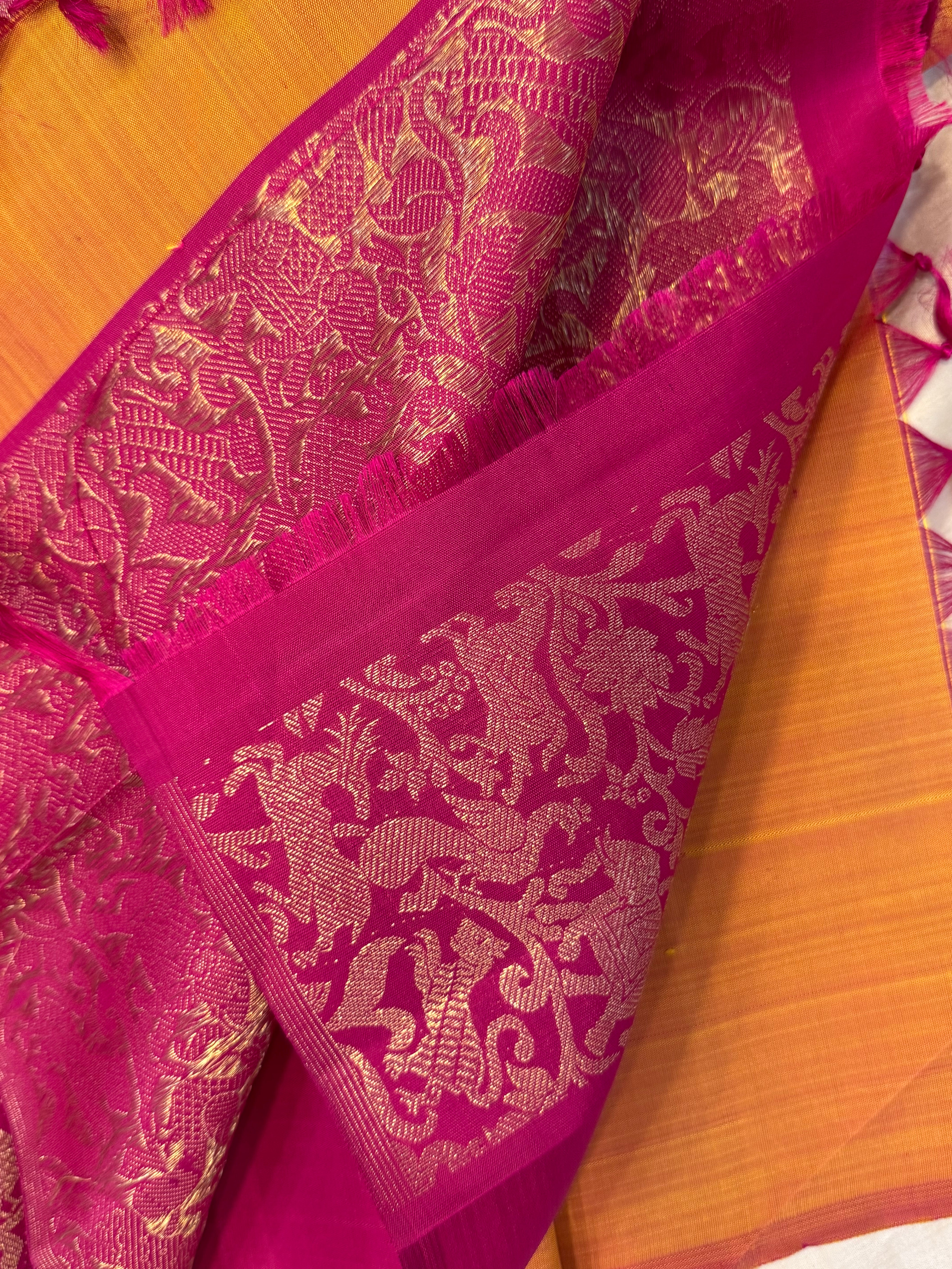 Mustard shot pink vanasingaram concept design / Kanjipuram silk