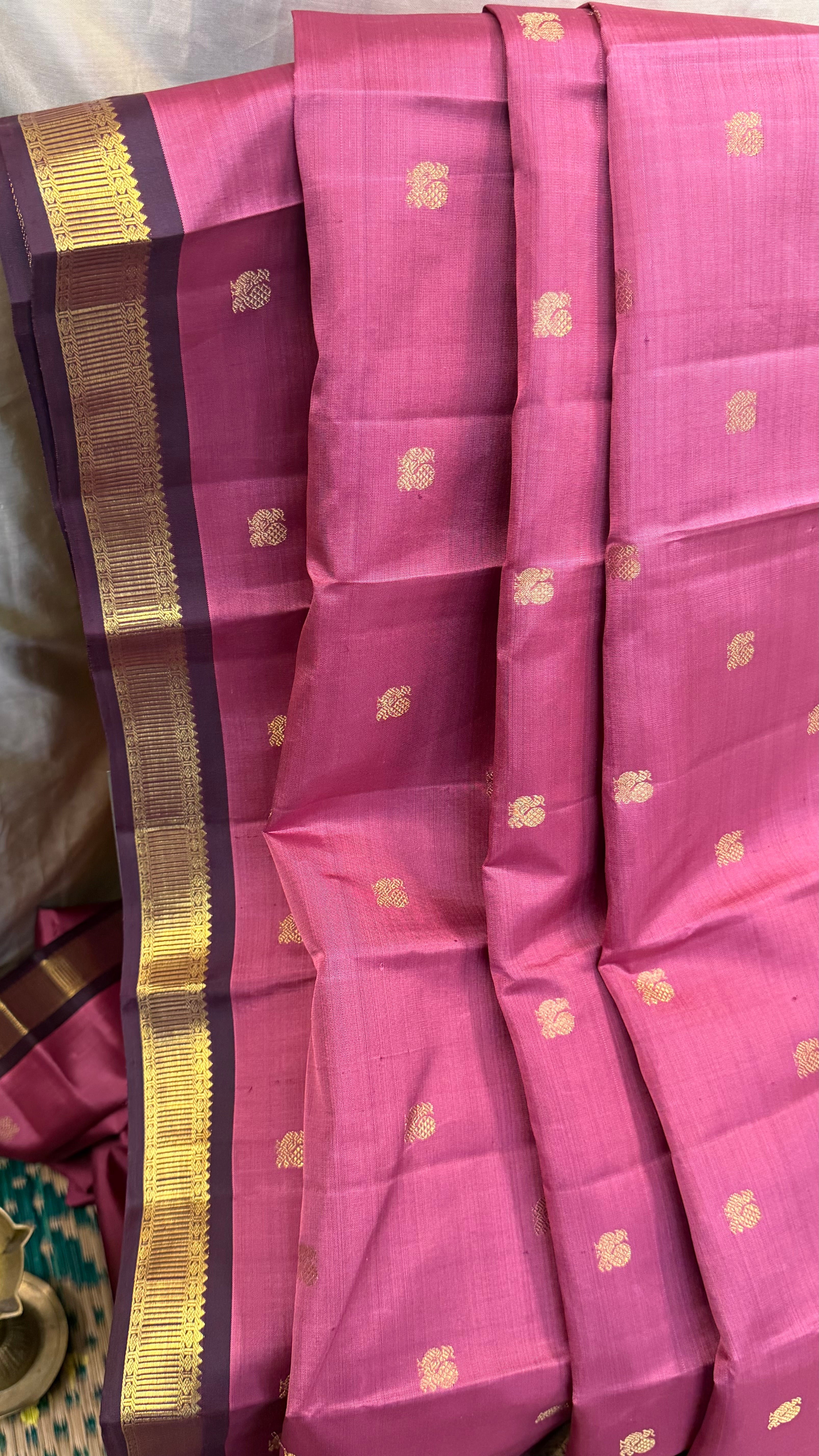Swapnam:  mauve color small pet  /  Kanjipuram silk
