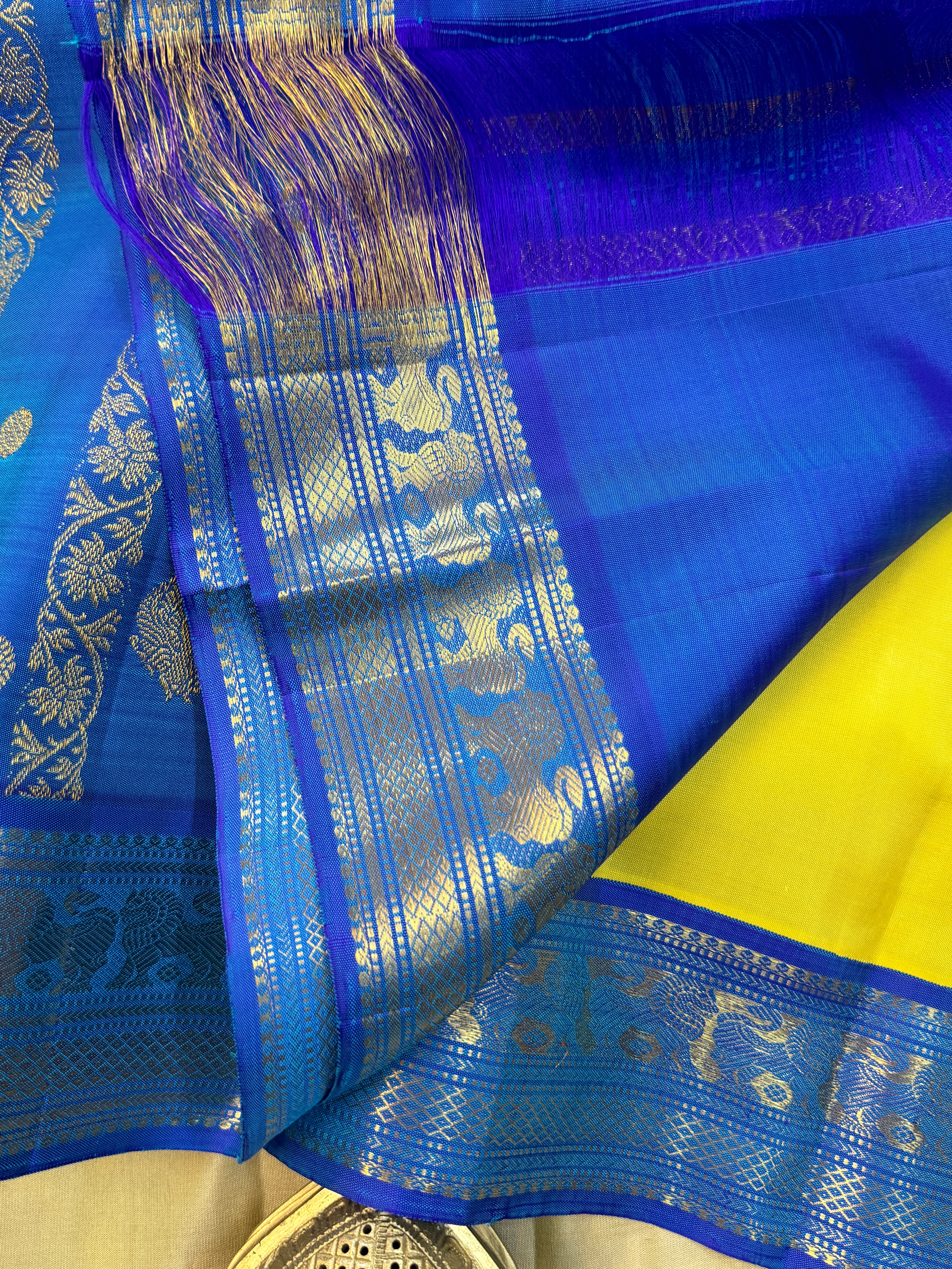 Lime yellow  Kai Korvai / pure Kanjipuram silk