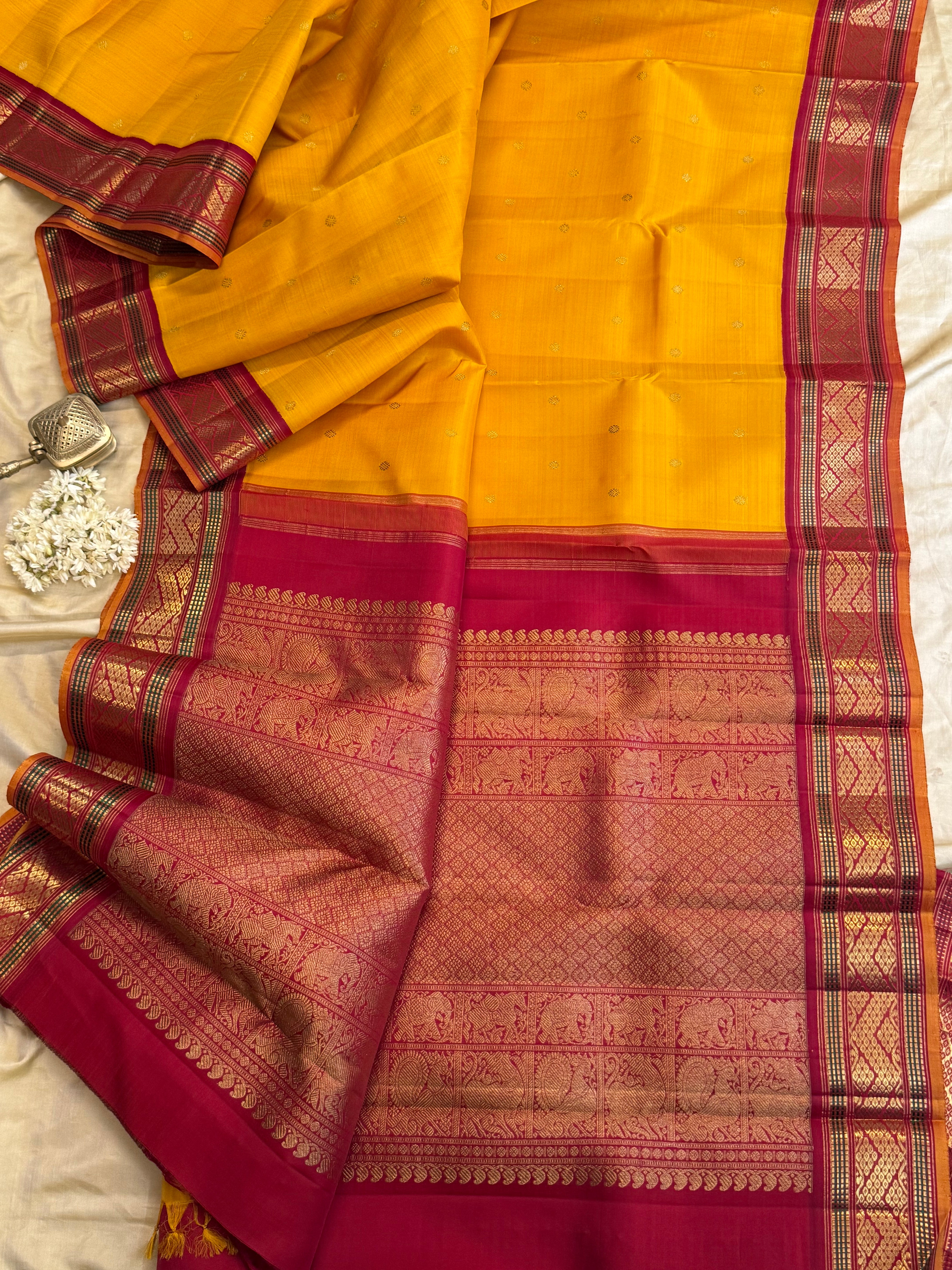 Manjal and araku kai korvai/ Kanjipuram silk