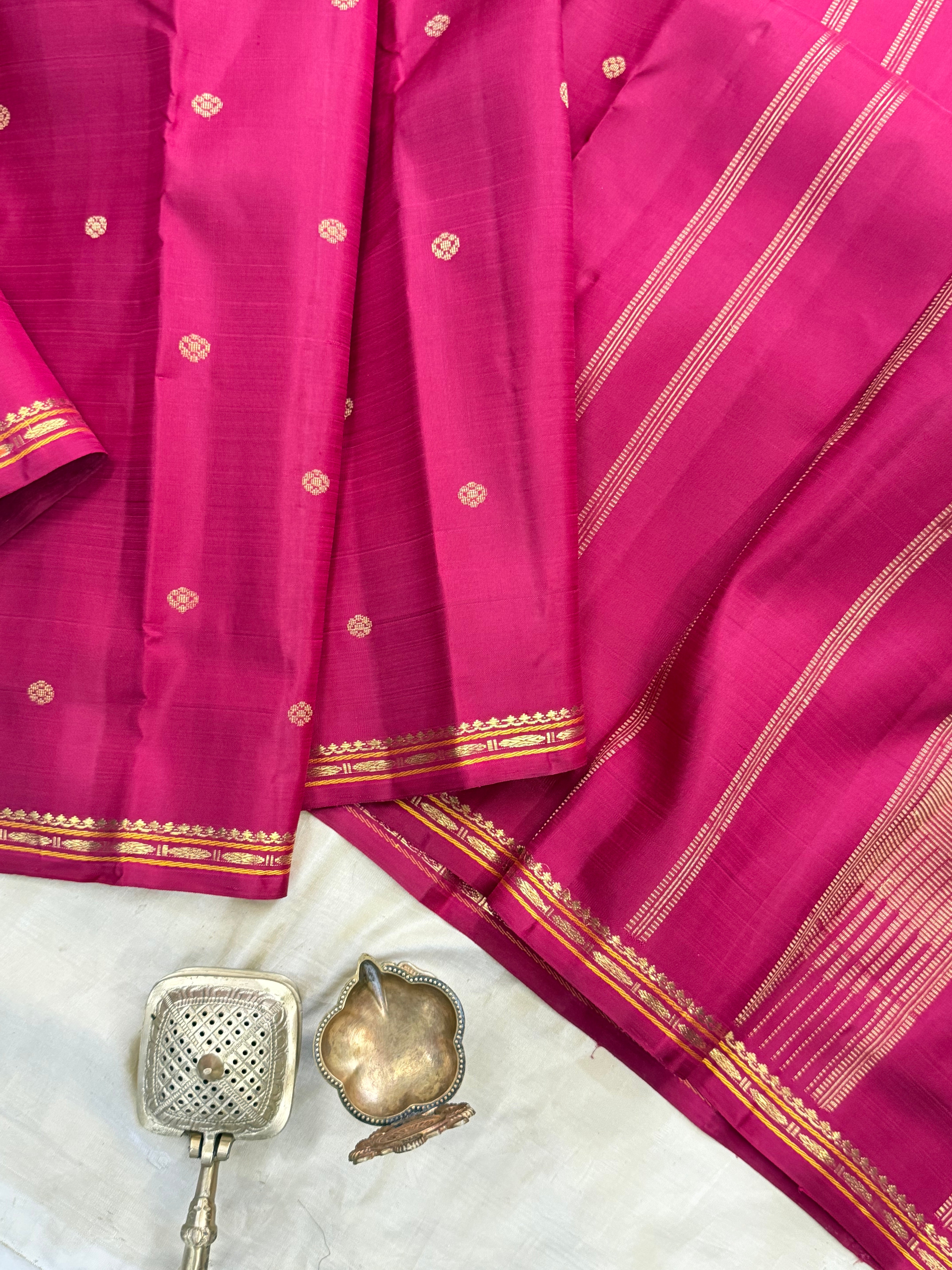 Araku small border pure Zari Kanjipuram silk
