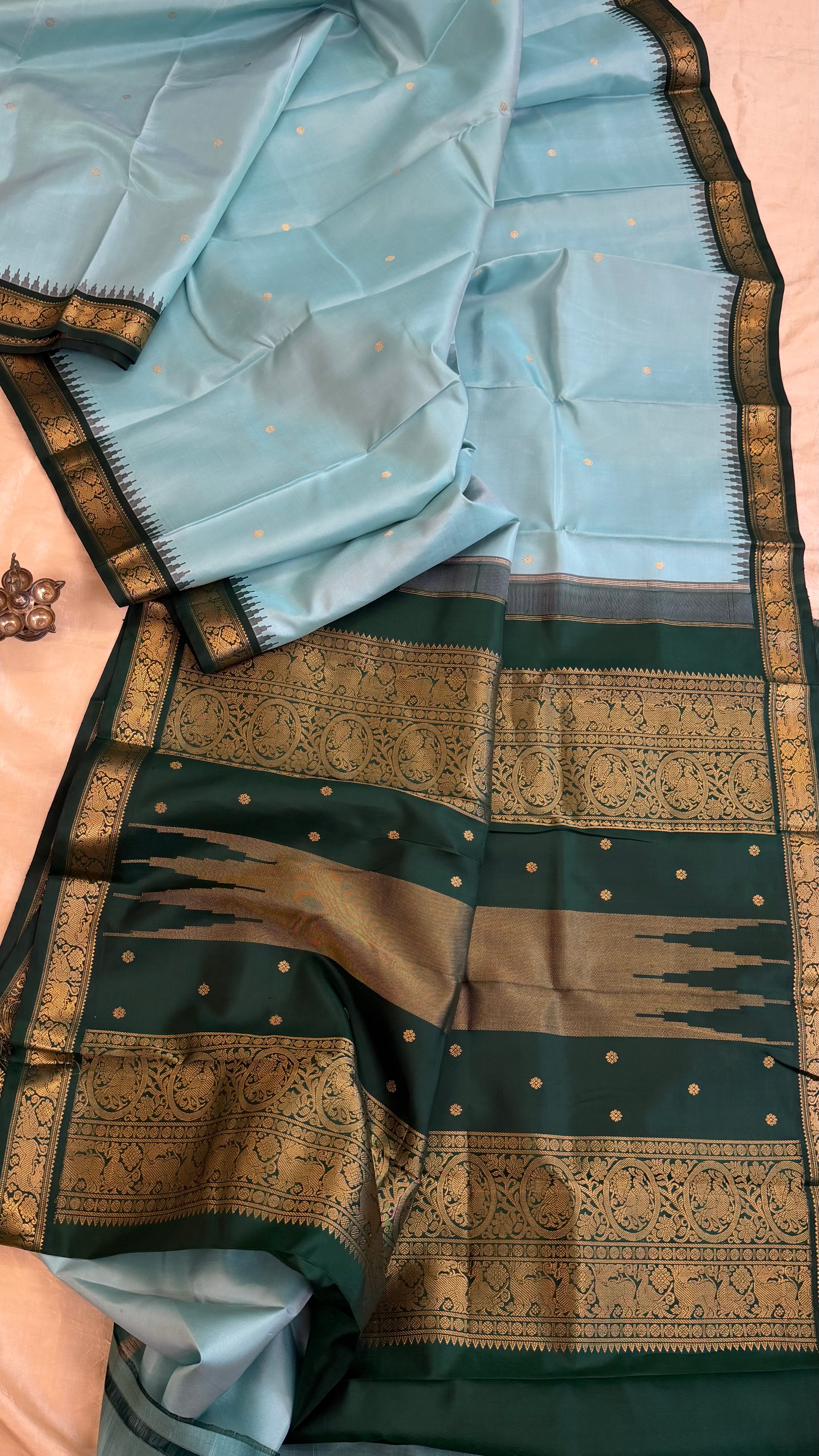 Blue Korvai green border.  / special edition