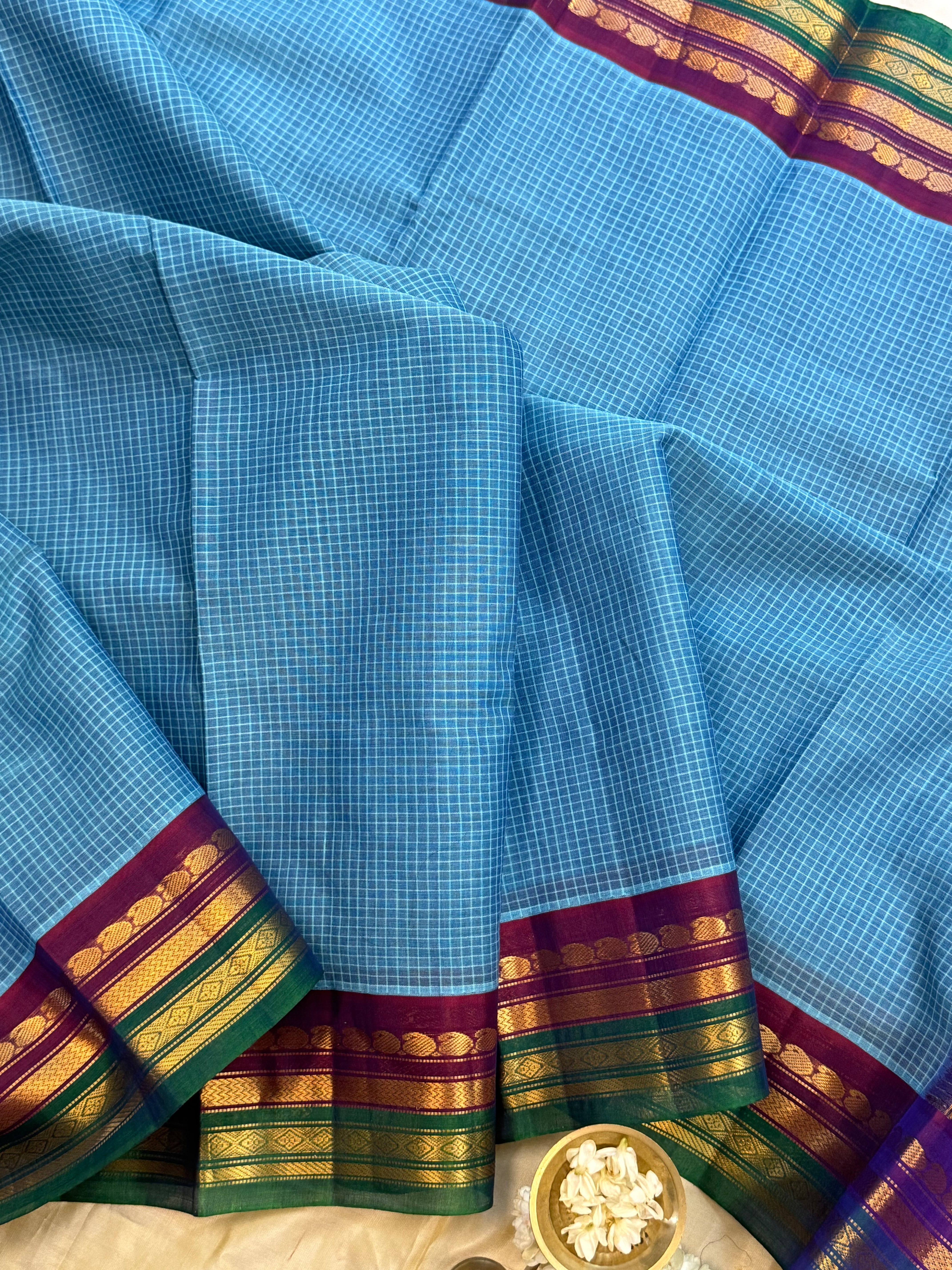 Sky blue varisapet border/ Gadwal cotton ( No Blouse)