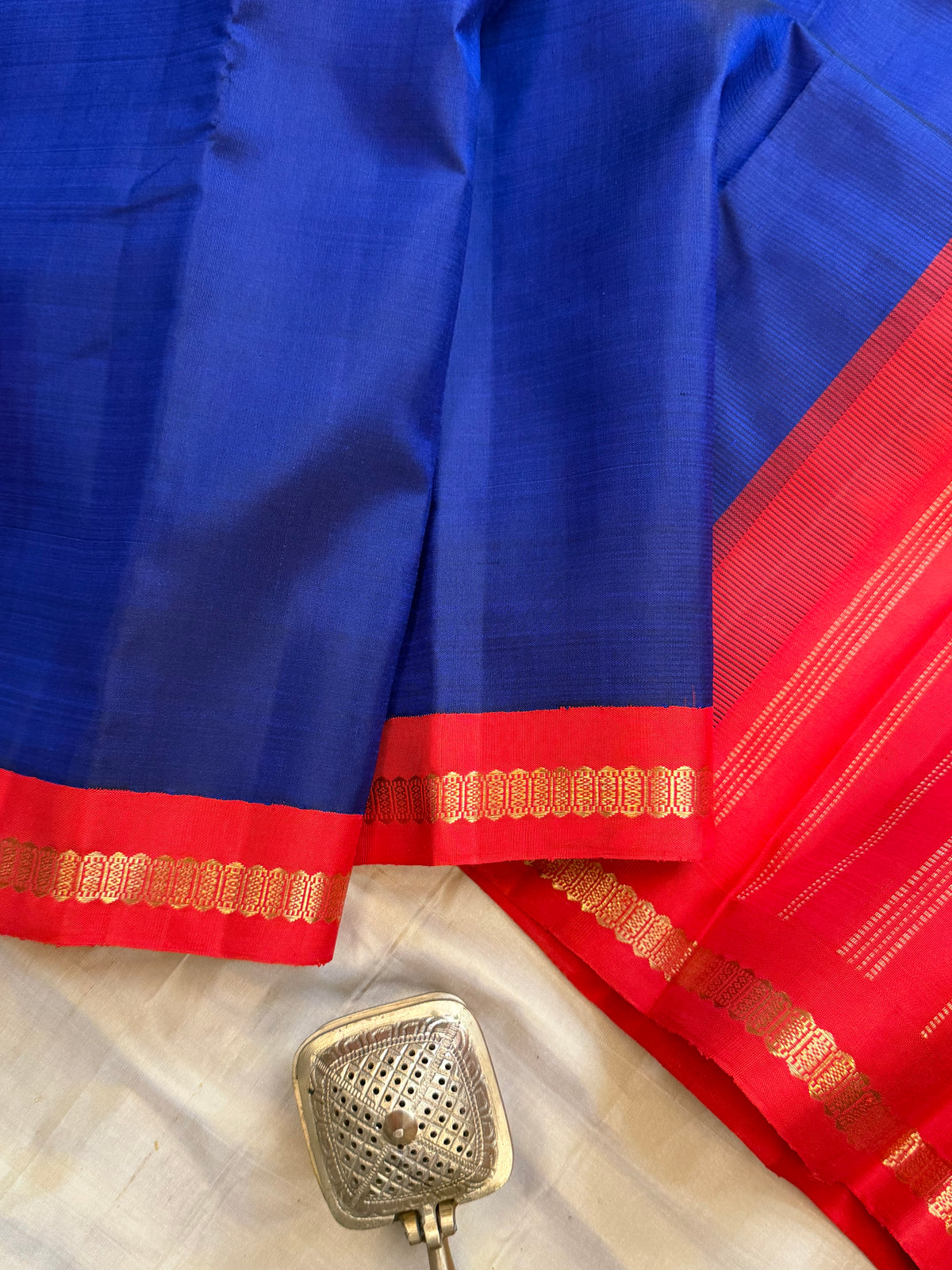 Blue and red Korvai pure Zari /Kanjipuram silk saree