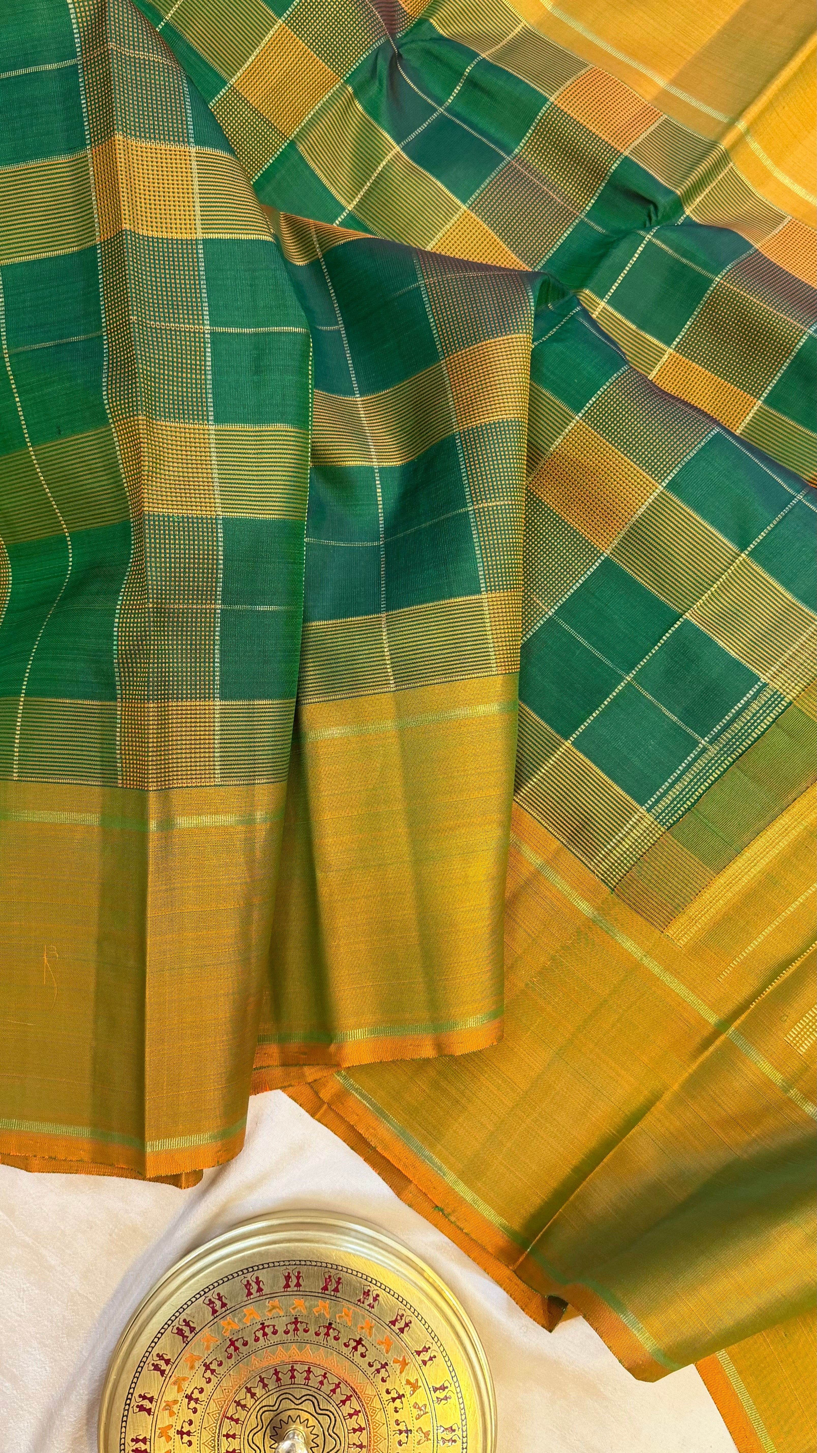 Green and manthulir chettinad Kattam / Kanjipuram silk
