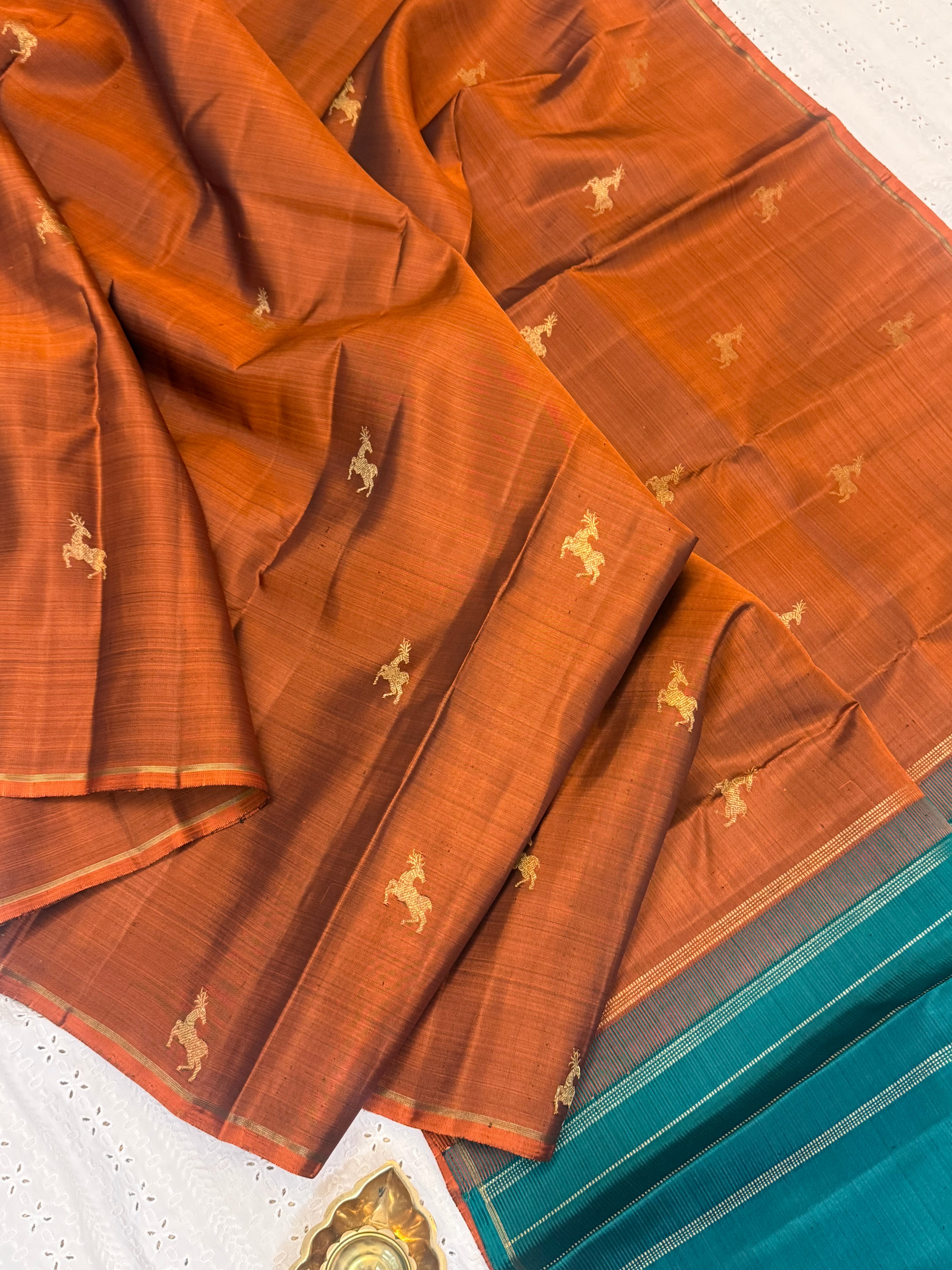 Rust orange Dear Butta / border less kanjipuram silk saree CLSA10094
