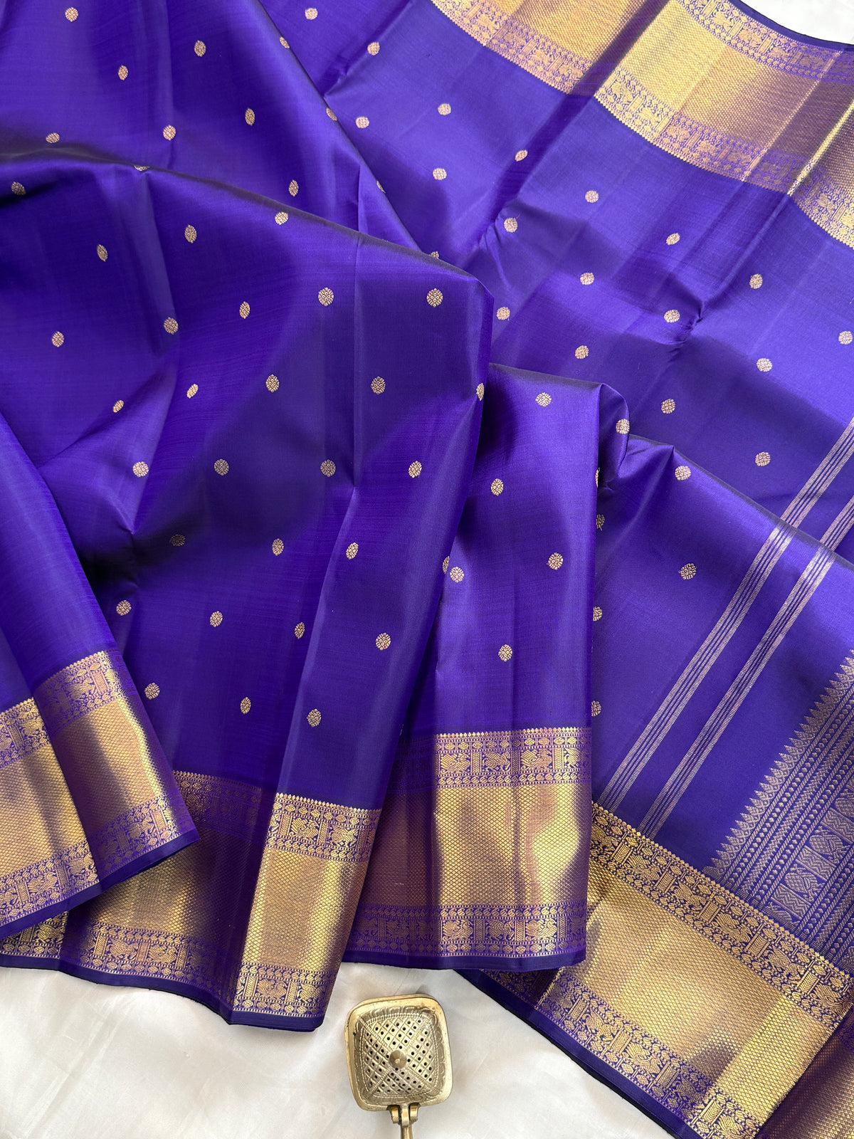 Brinjal Blue - Day 3 Navarthri colour pure Zari Kanjipuram silk / getti border and small Butta clsa 11613