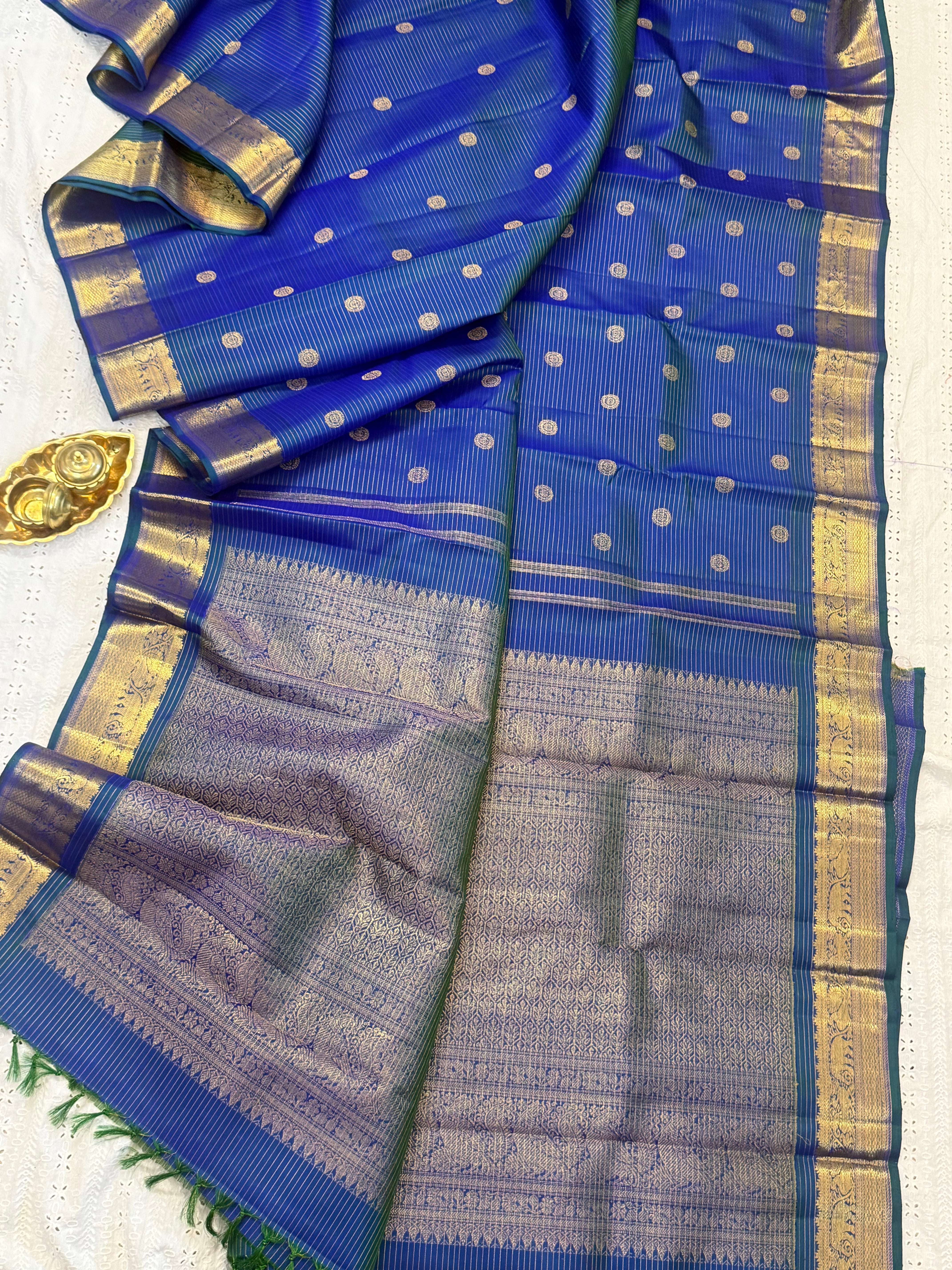 Mayilkazhuthu thanthi Kambi body chakram Butta / kanjipuram silk saree CLSA10350
