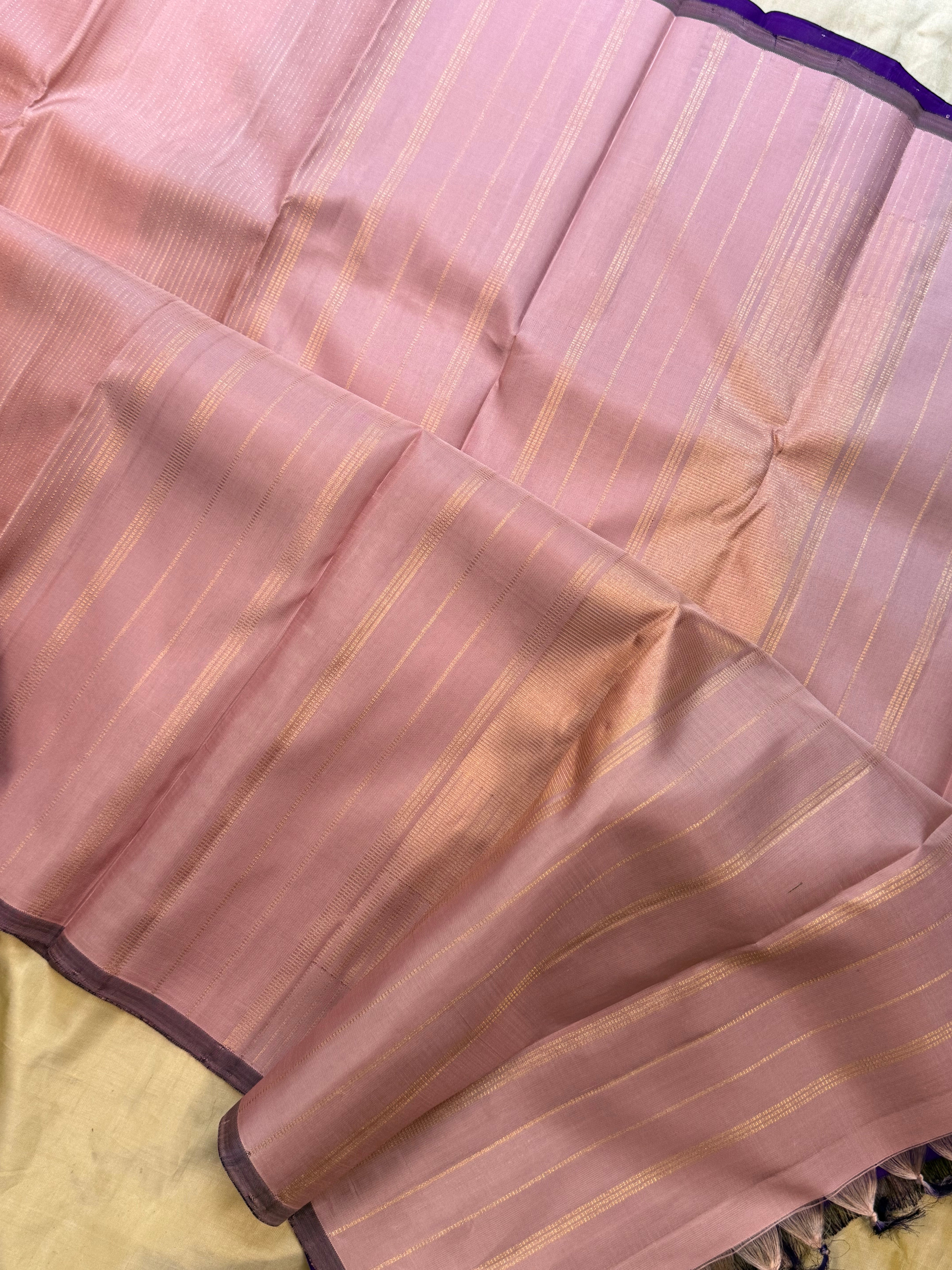 Pink Oosi  zari stripes / Kanjipuram silk