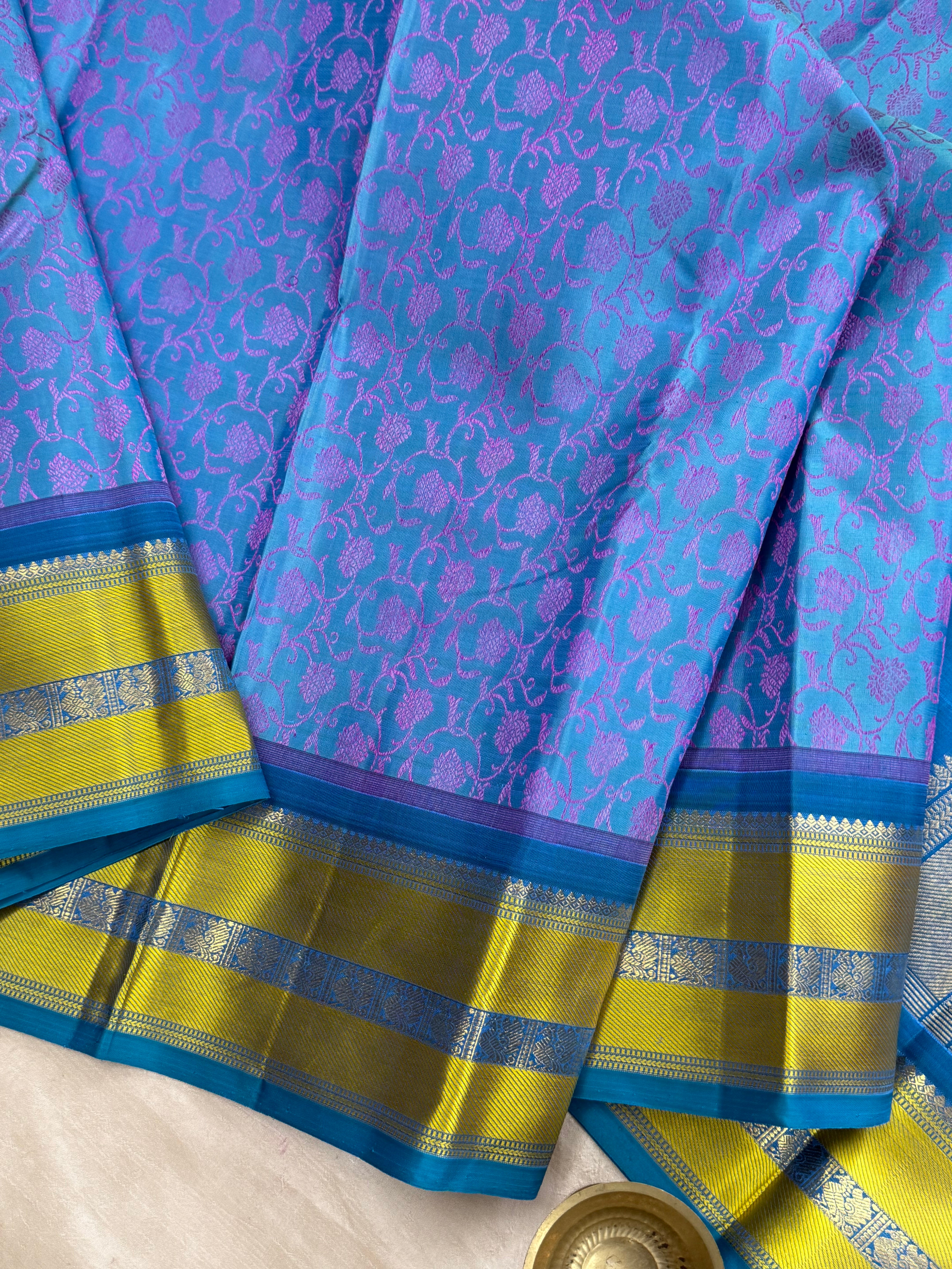 Master weaver - Blue jacquard kodi weaving / Kanjipuram silk
