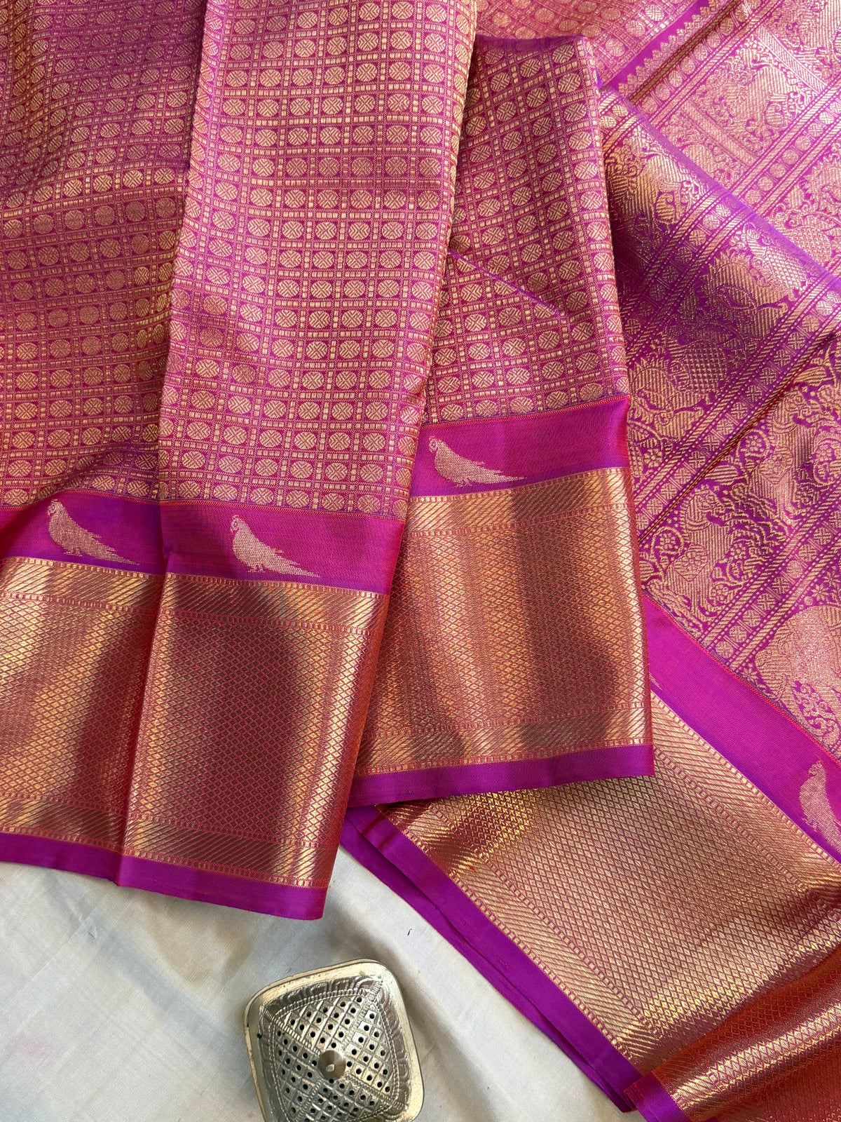 Bridal- Zari kattam butta and border Kili getti pet pure zari / Kanjipuram silk saree clsa 4268