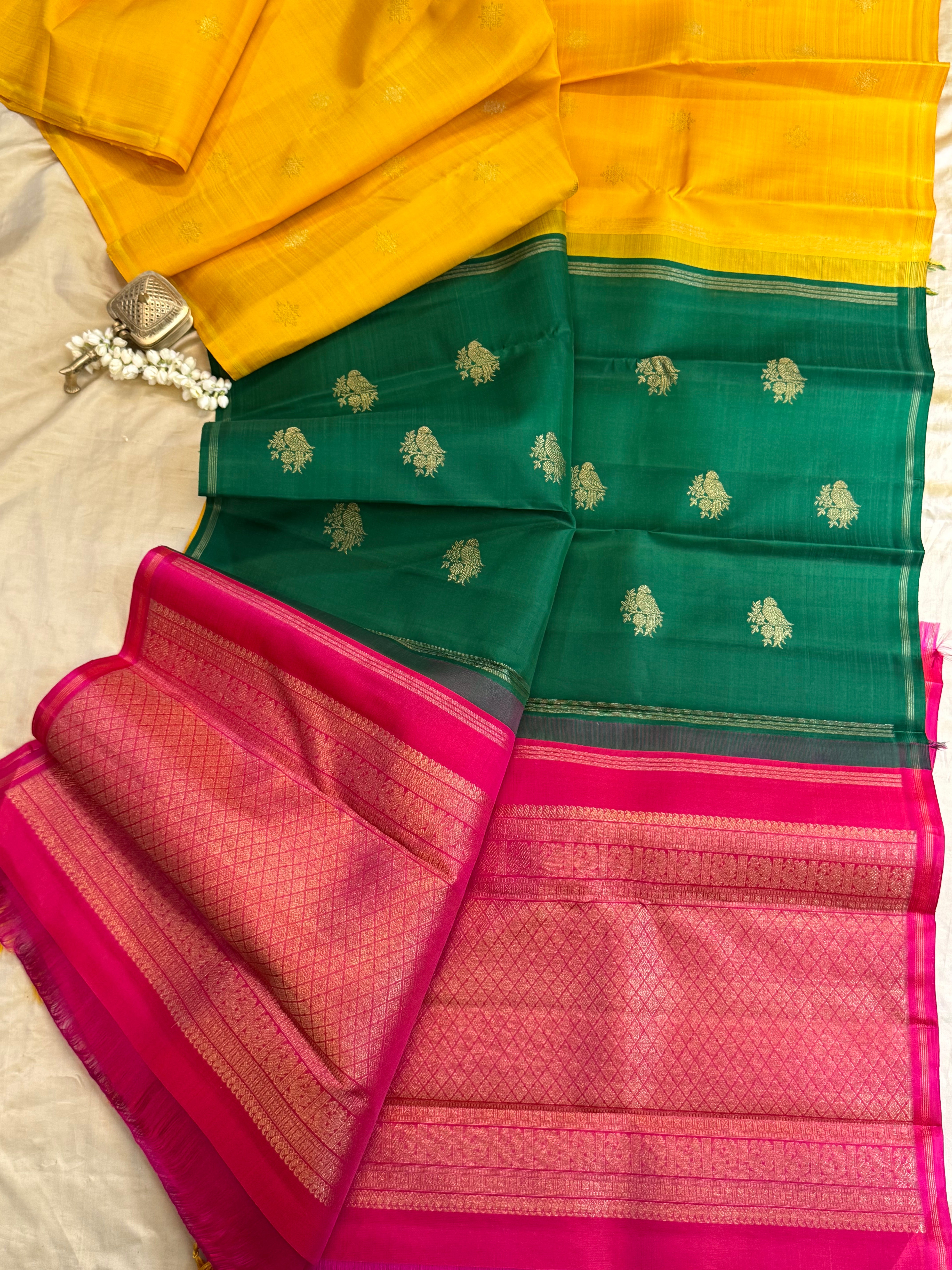 Yellow double color pallu borderless / Kanjipuram silk CL9976