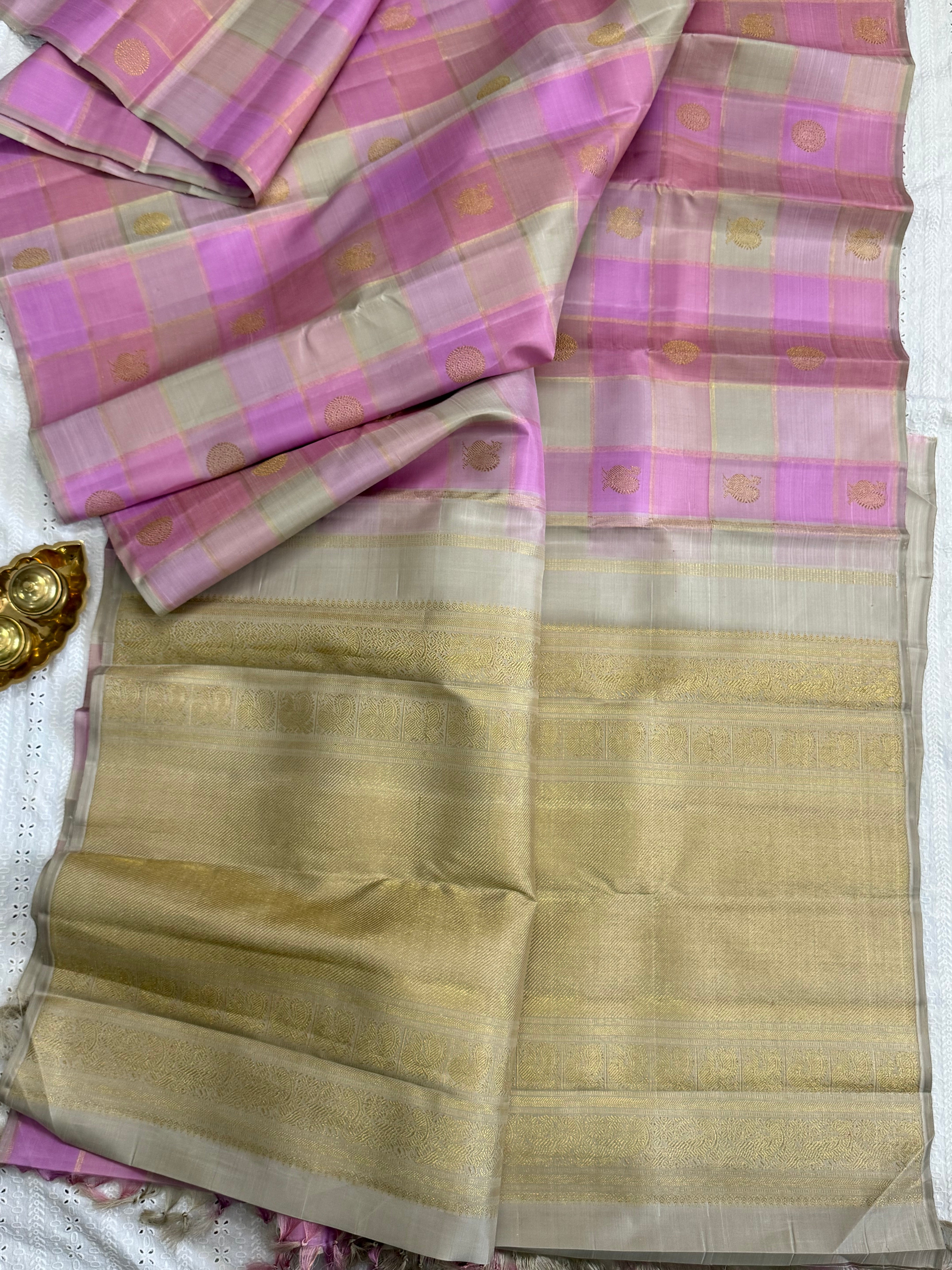 Paalum pazhamum pastel / kanjipuram silk CL10174