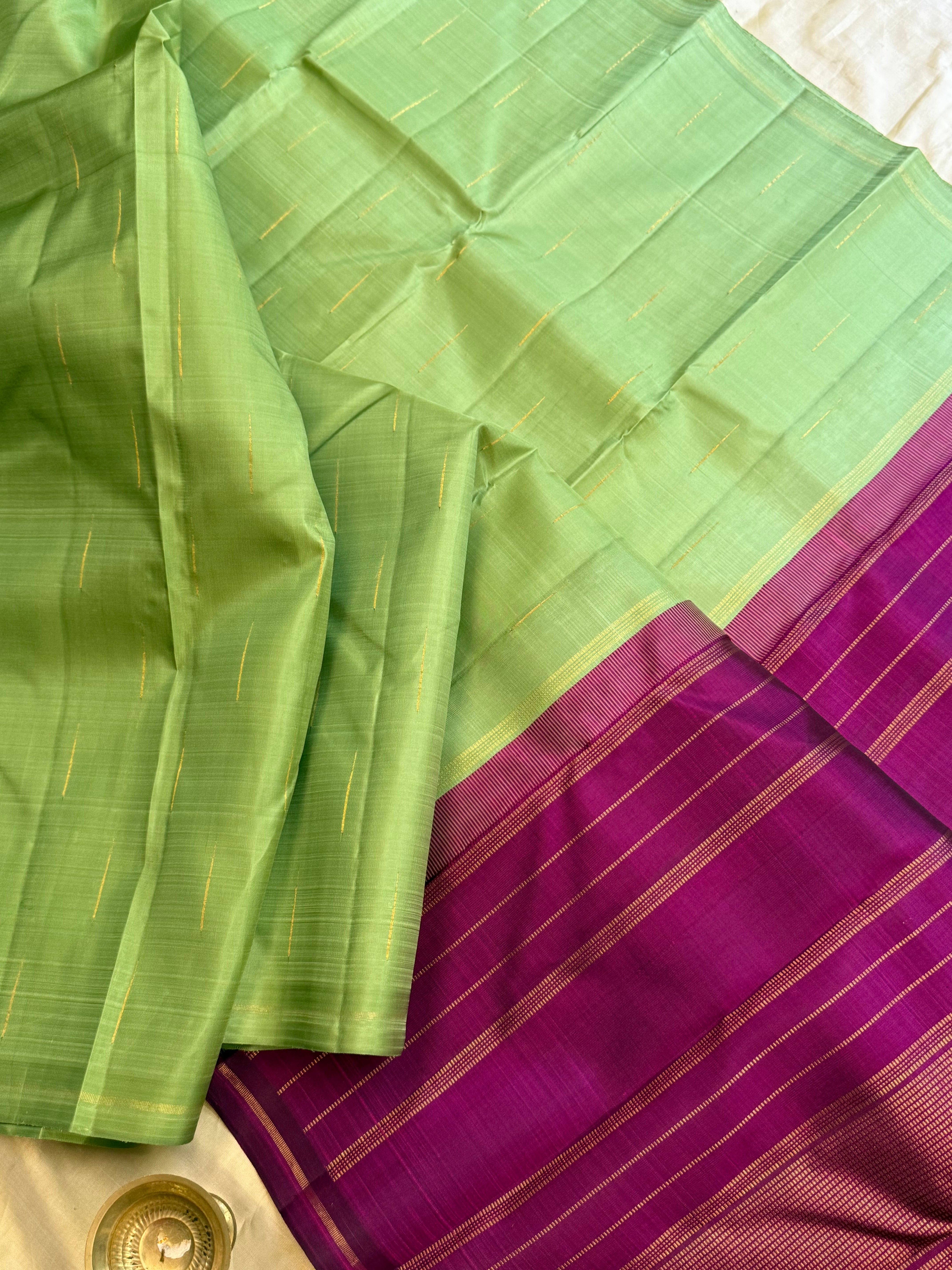 Green and magenta malli moggu/ Kanjipuram silk