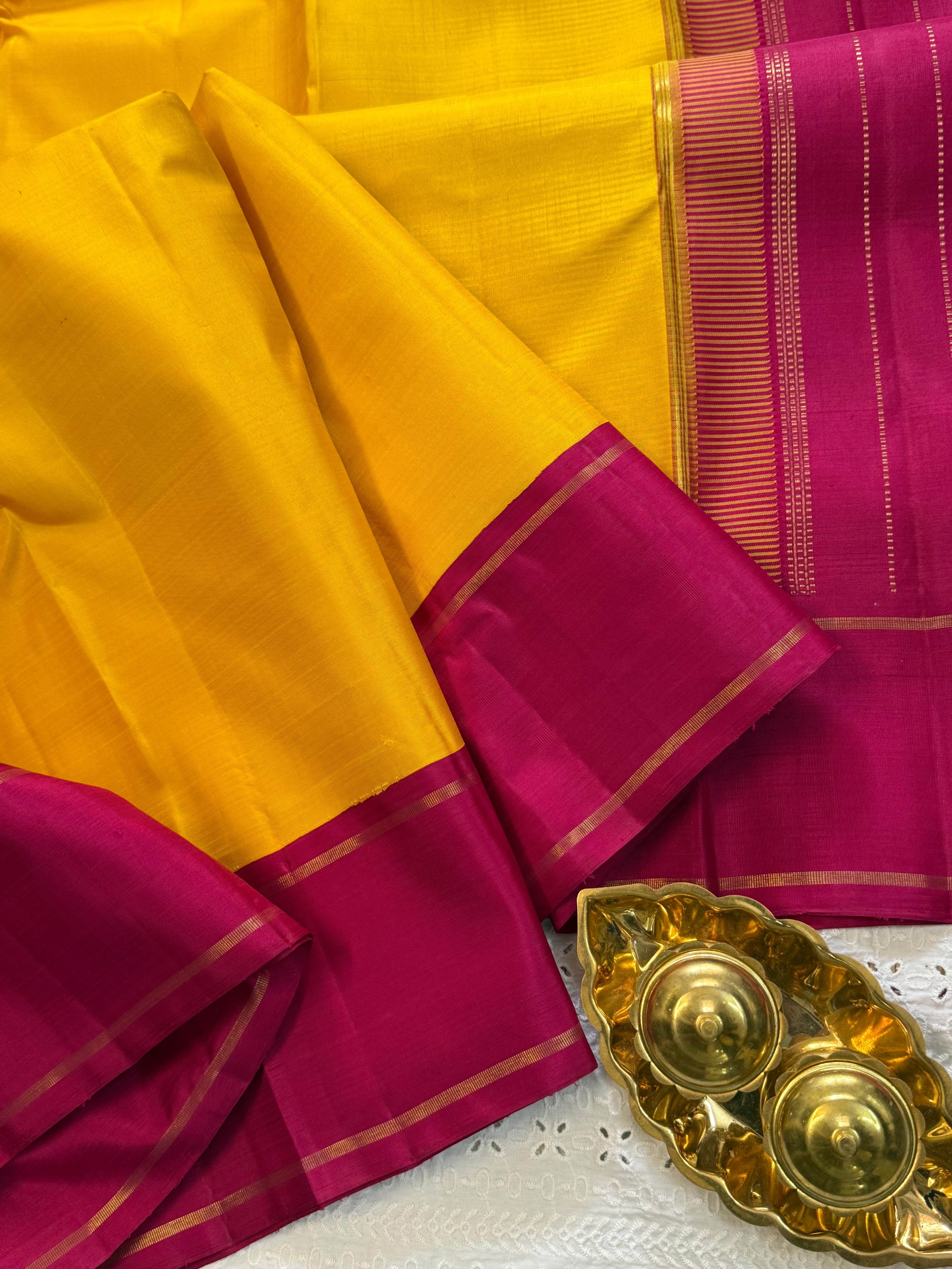 Yellow ganga jamuna border/ Kanjipuram silk