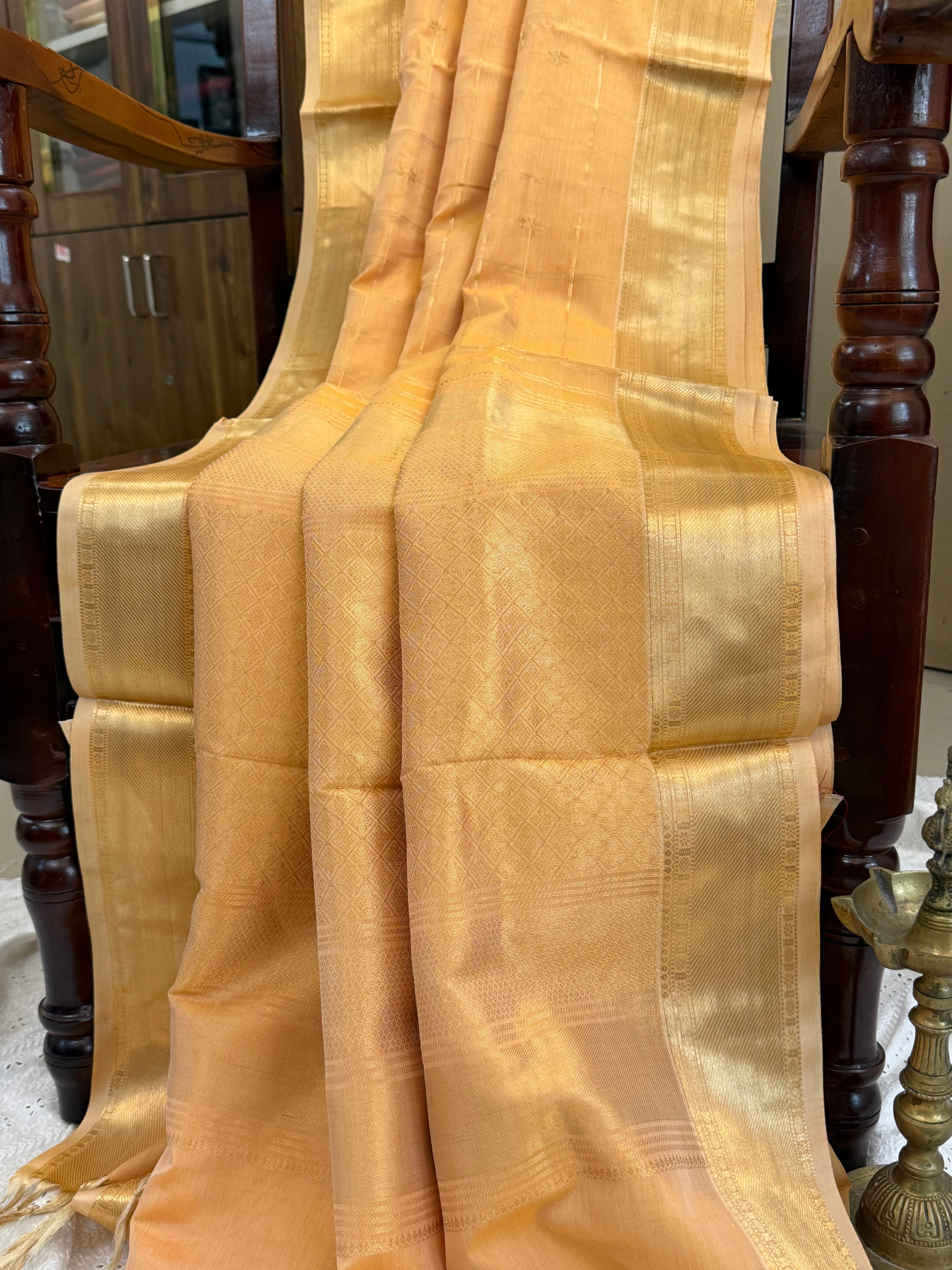 Lite peach kattam star butta / Premium Silk Cotton CL8335