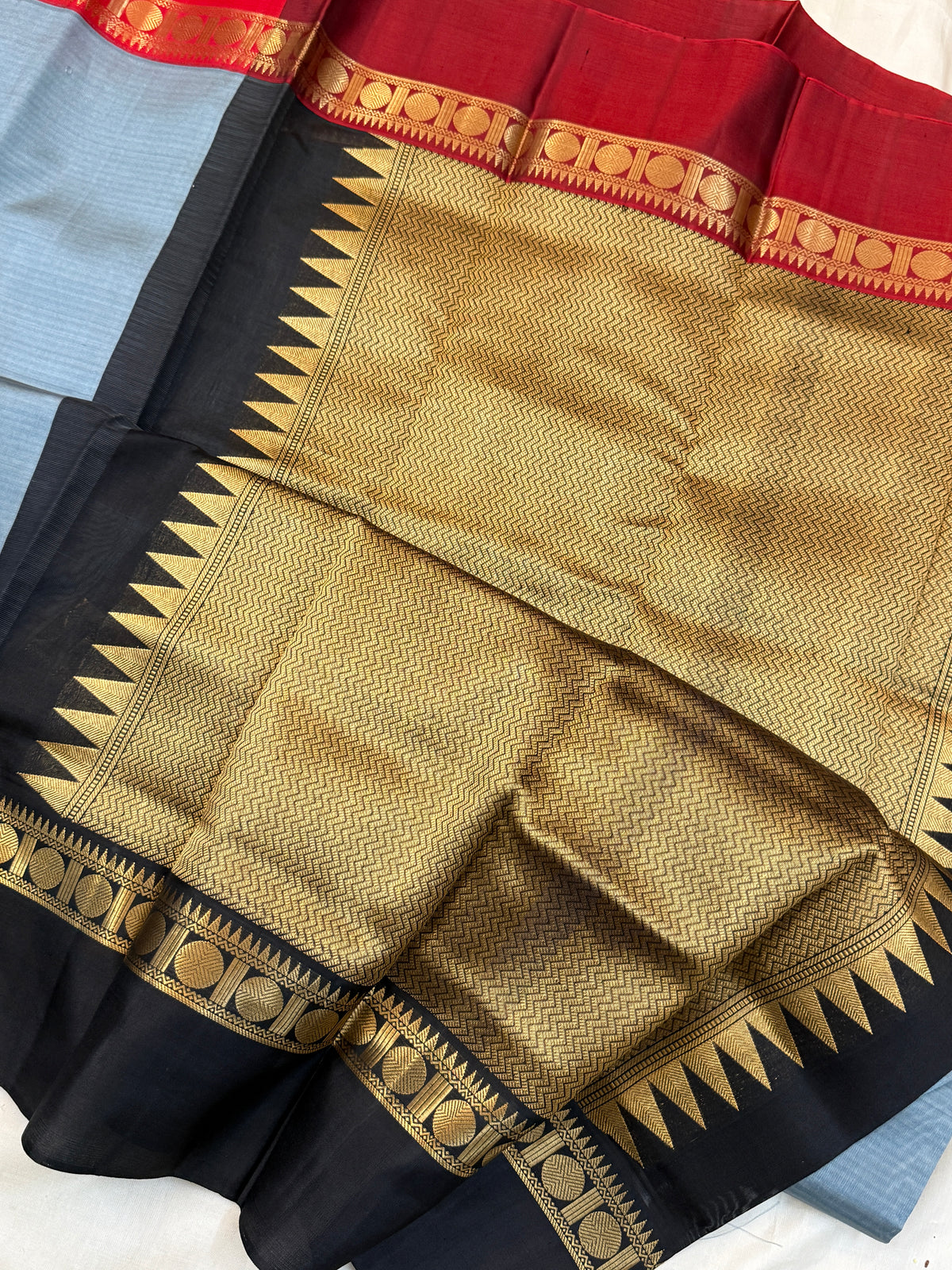 Gadwal silk Grey Ganga Jamuna Korvai border clsa 4118