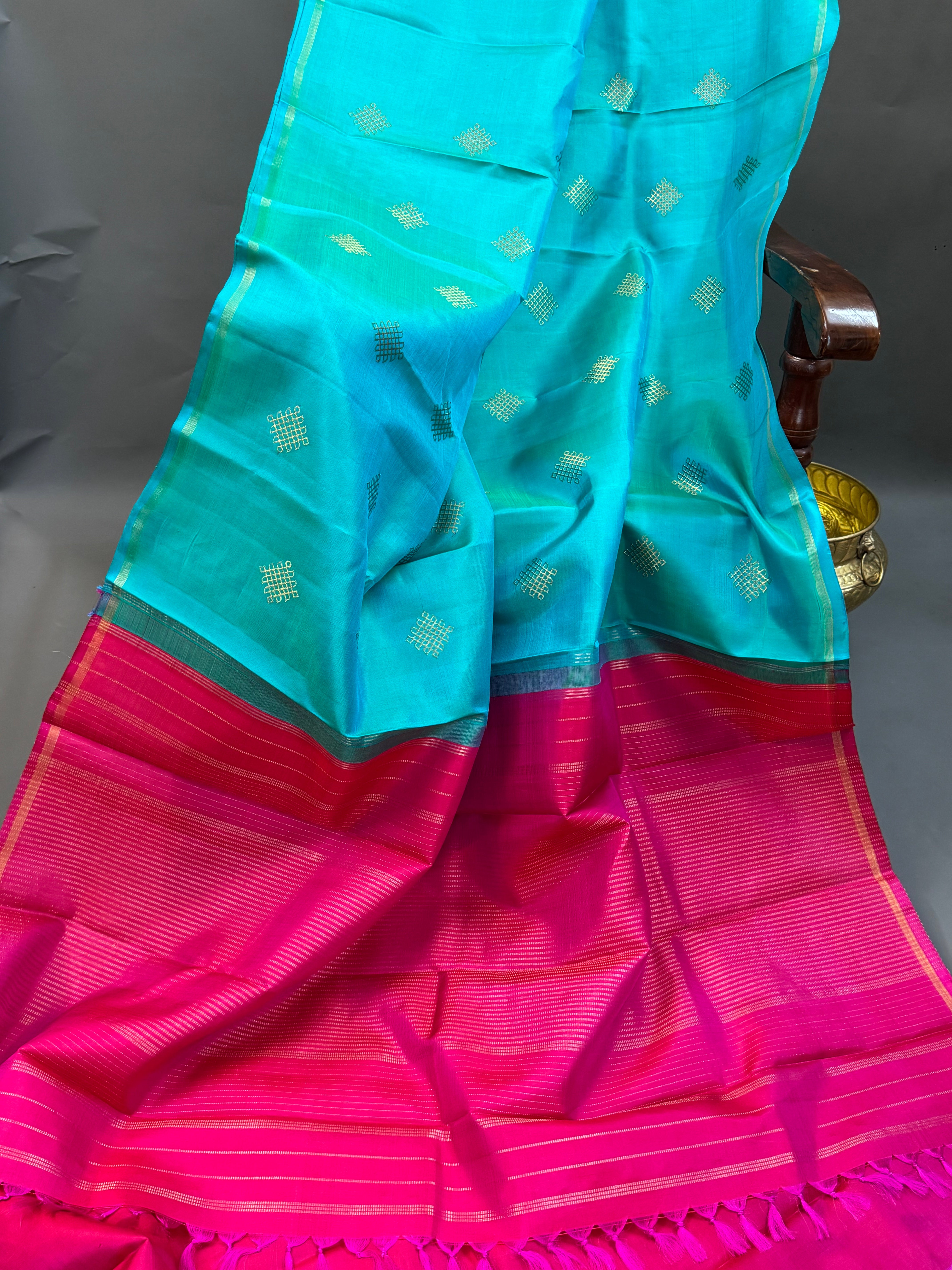 Sea blue Kolam Butta  Borderless kanjipuram silk saree