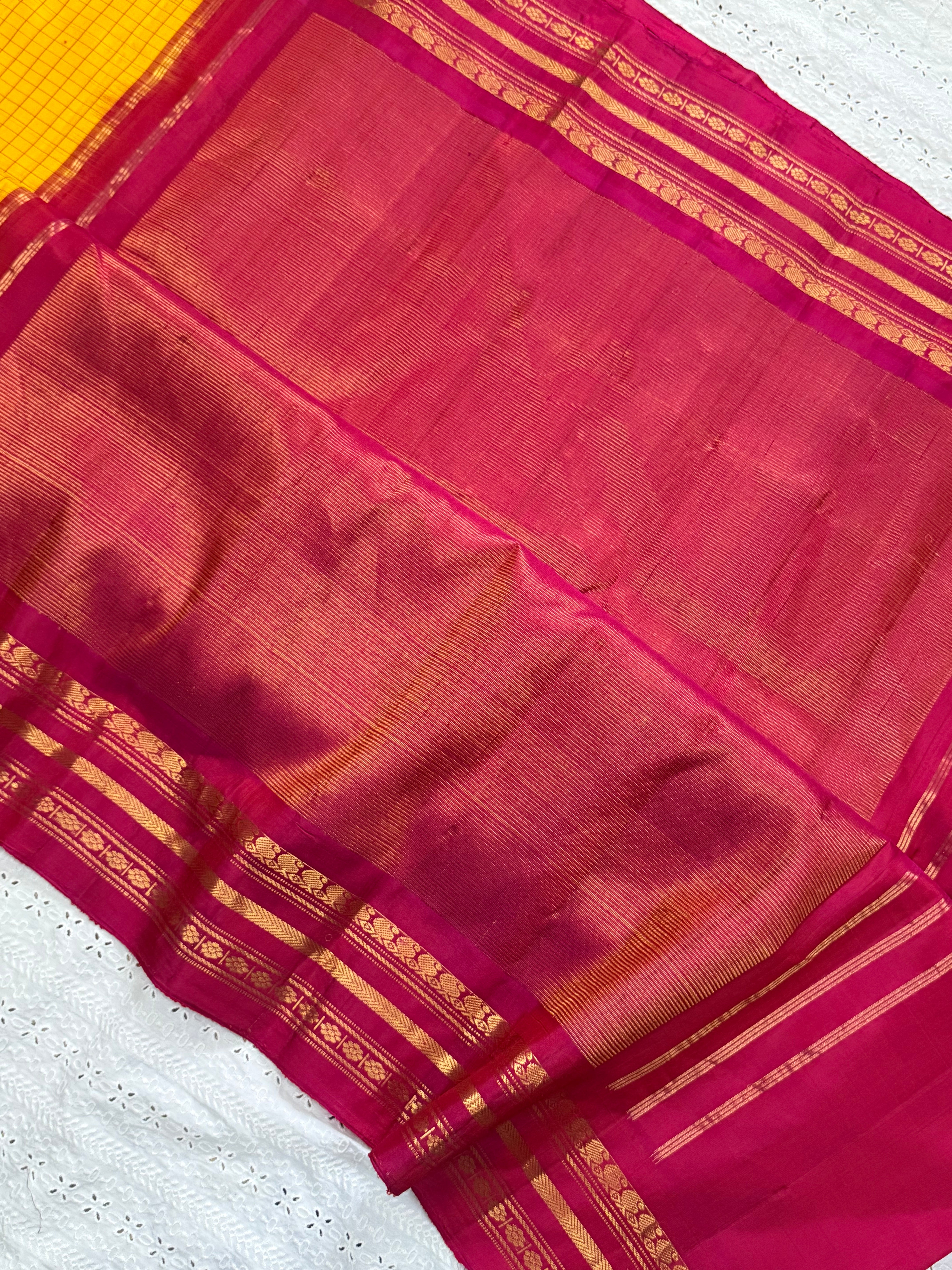 Yellow checks and pink / Gadwal silk CL10309