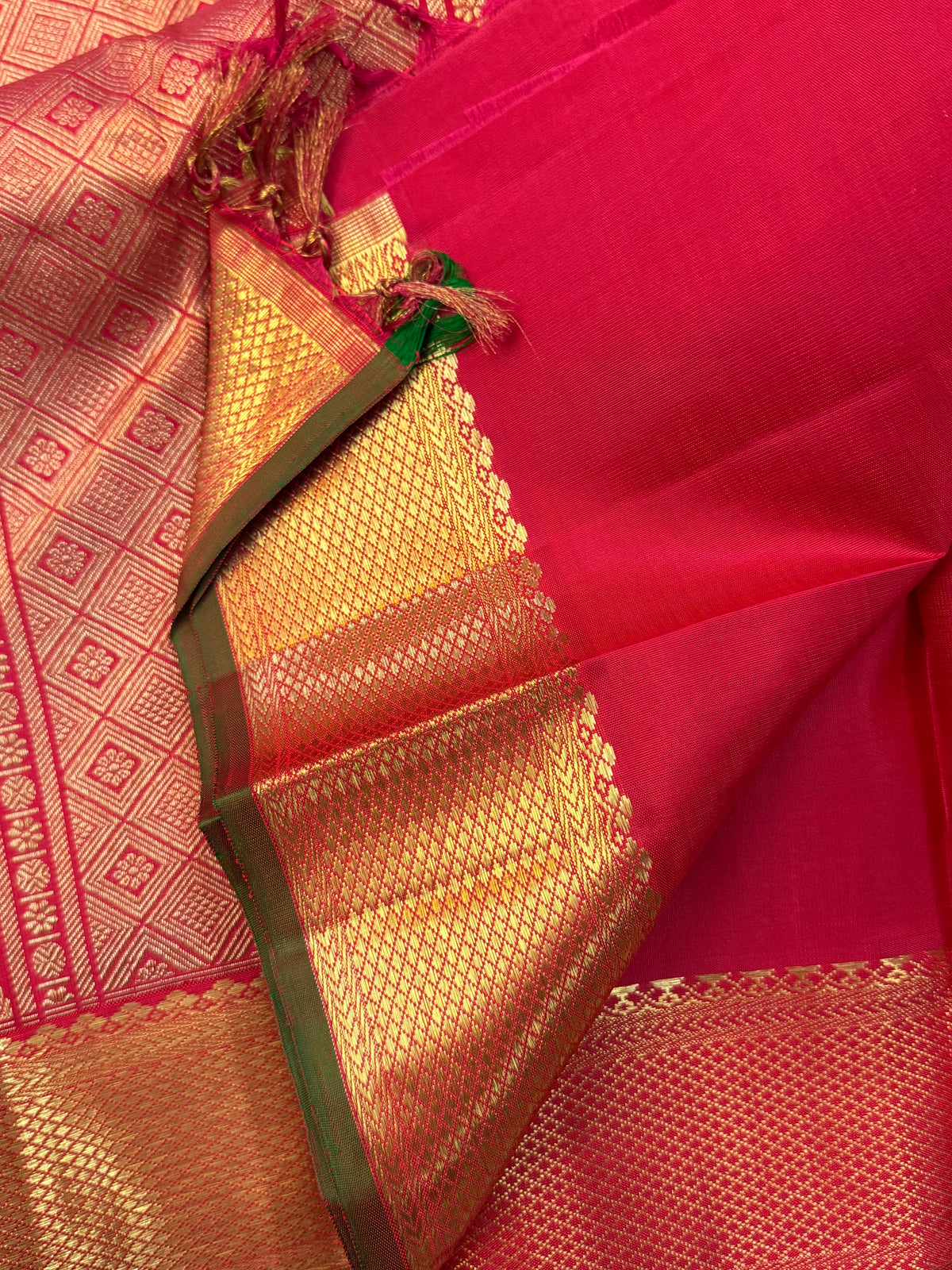 Navarathri - Day 4 Red Colour pure Zari oosivanam/Kanjipuram silk sree Clsa 7775