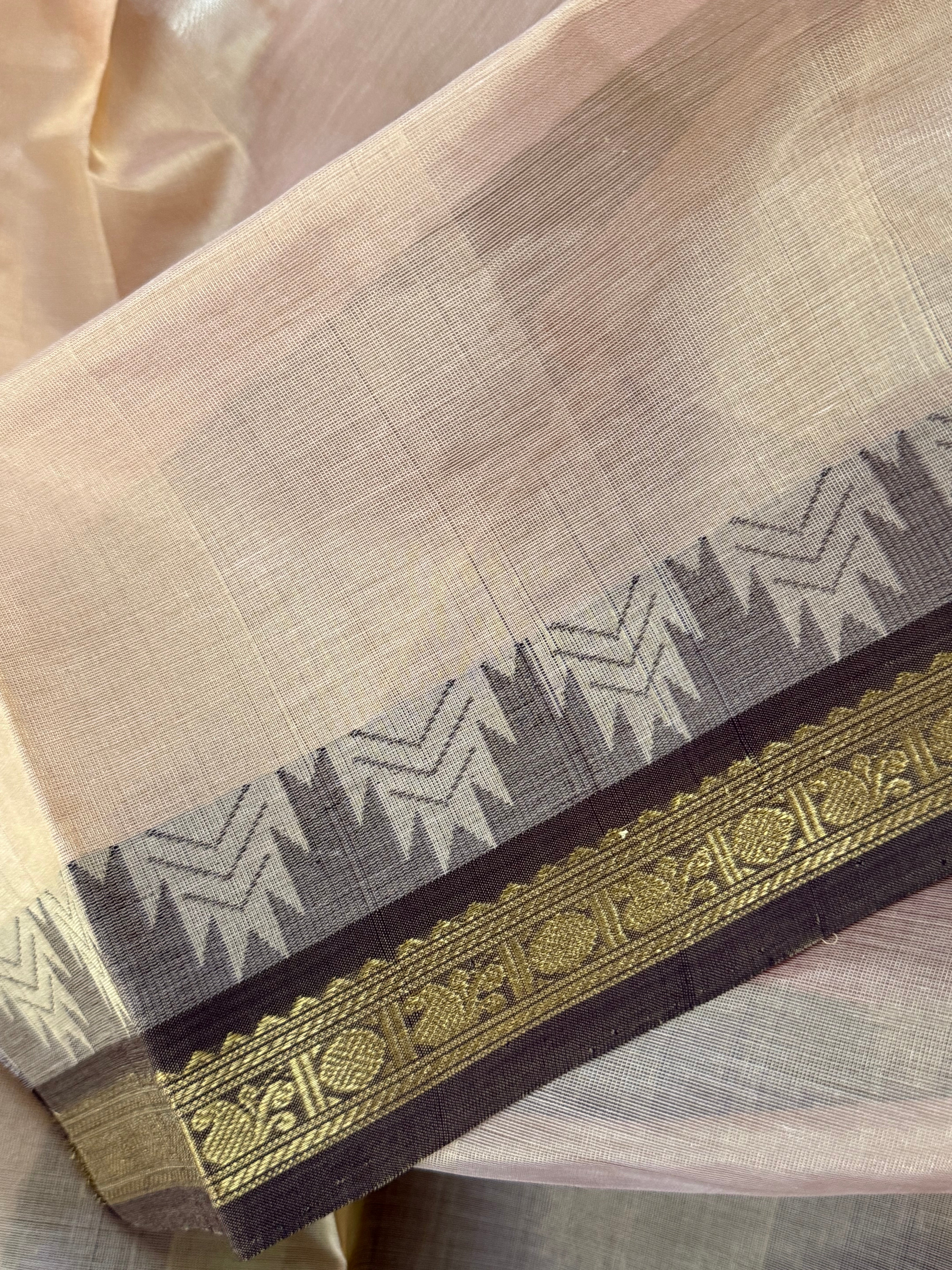 Golden shot pink unique pallu / Silk Cotton