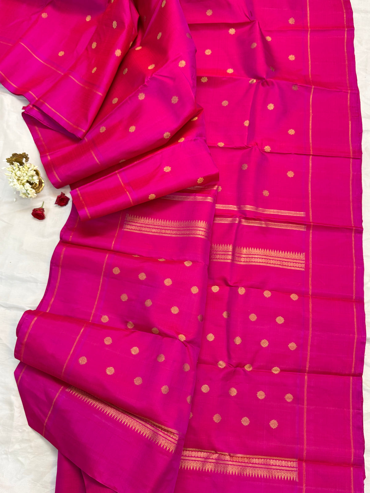 Rani pink zari Butta /kanjipuram silk saree clsa 12848