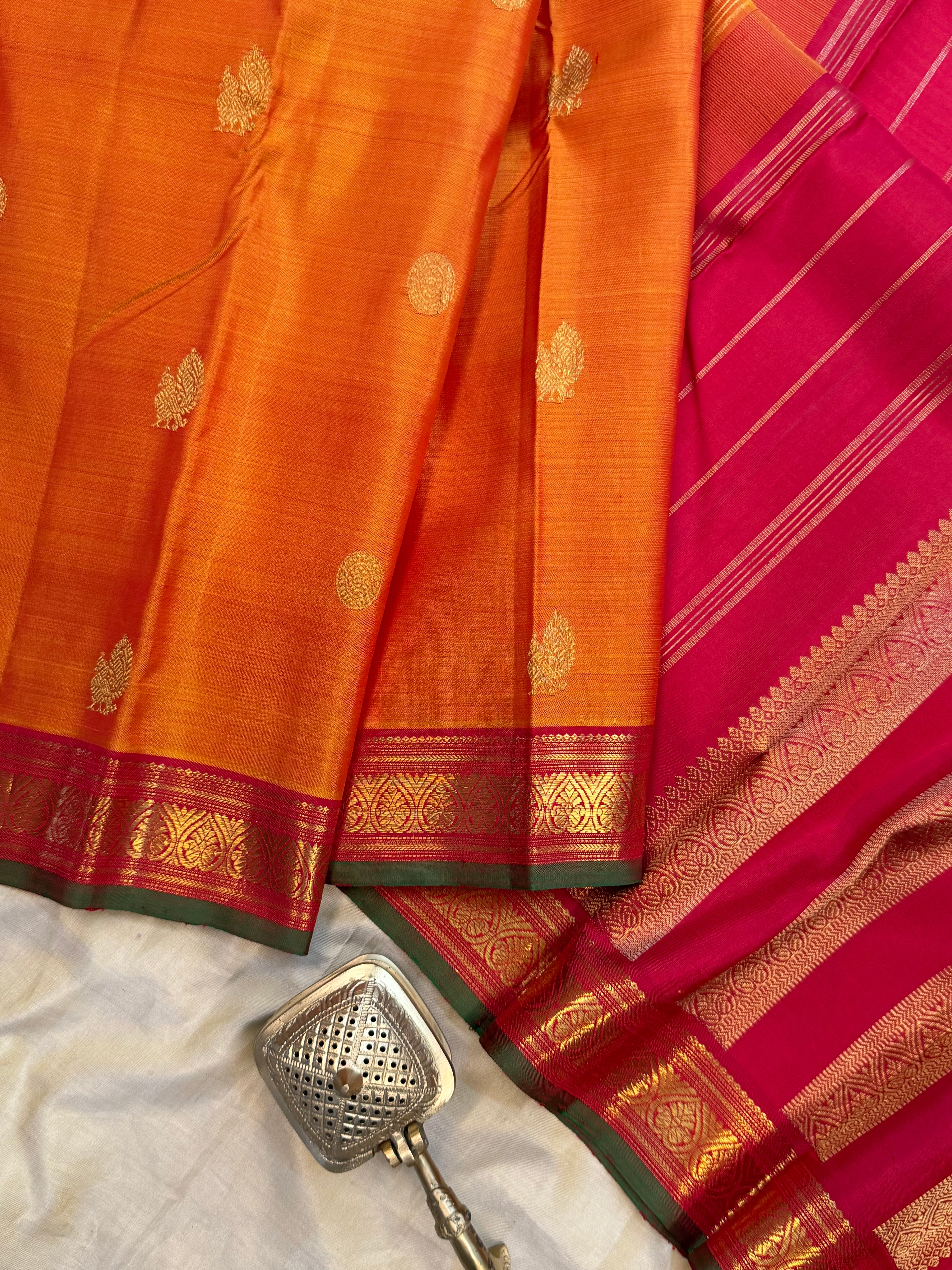 Permam : Simha color small border.  / Kanjipuram silk CL5911