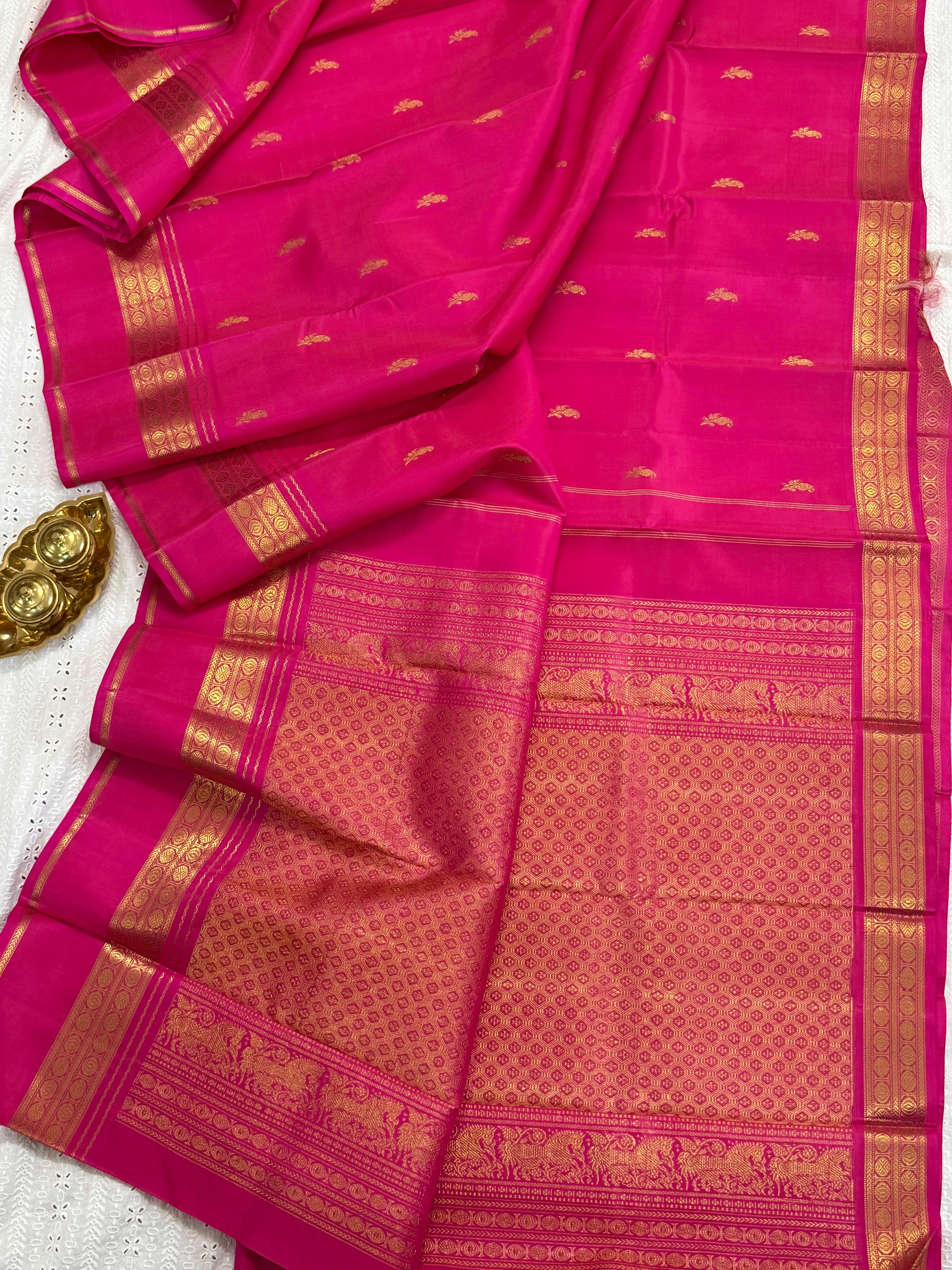 Pink kaal erangina border/ Arani Silk CLSA9864