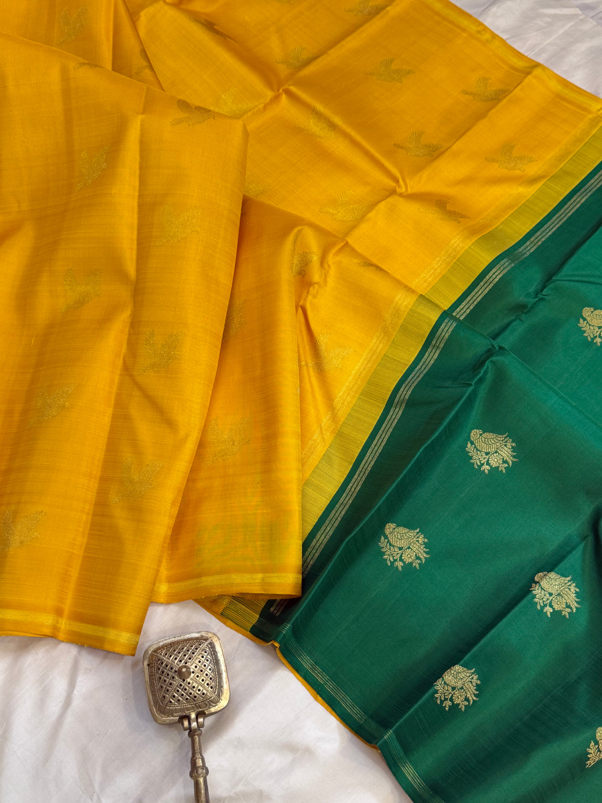 Yellow double pallu borderless / Kanjipuram silk CLSA12812