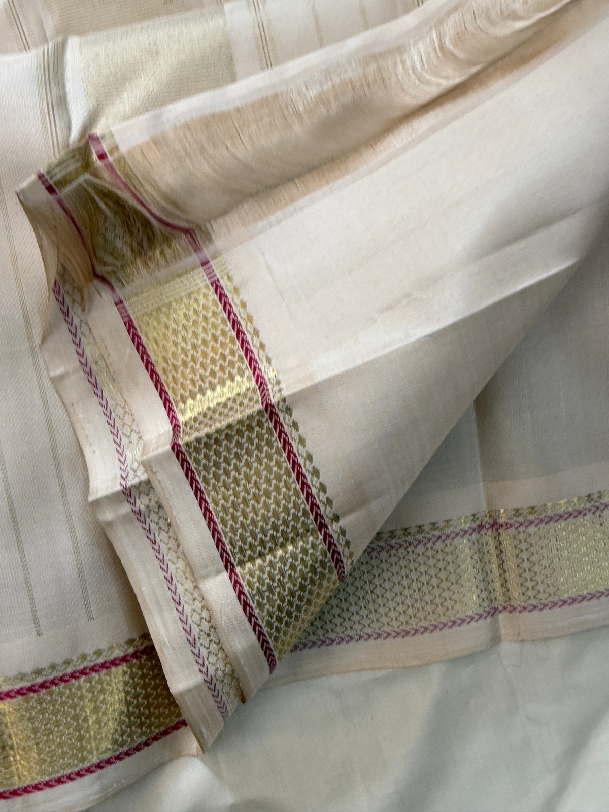 Venpattu veshti style small border/ Kanjipuram silk CLSA10710