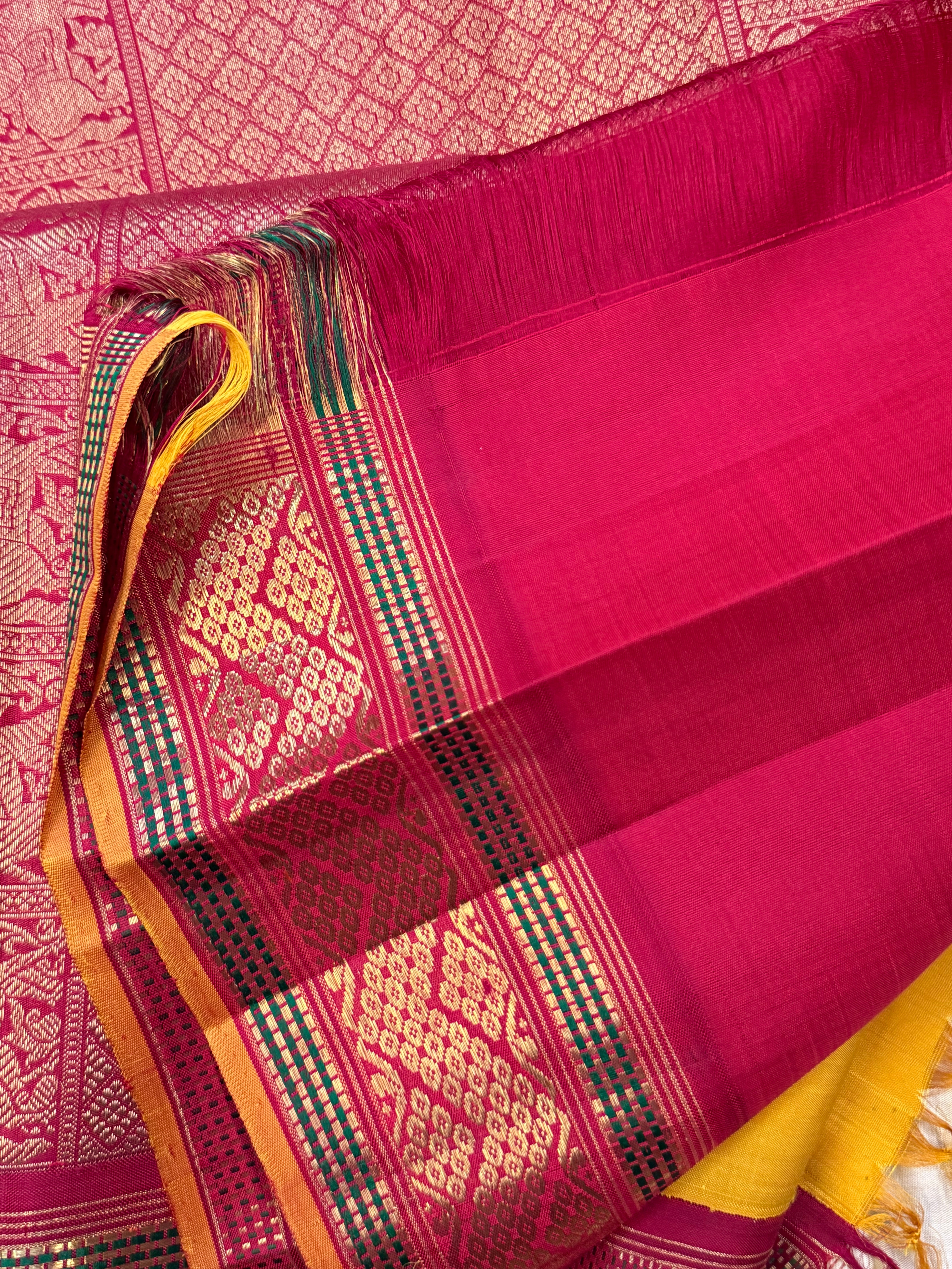 Manjal and araku kai korvai/ Kanjipuram silk