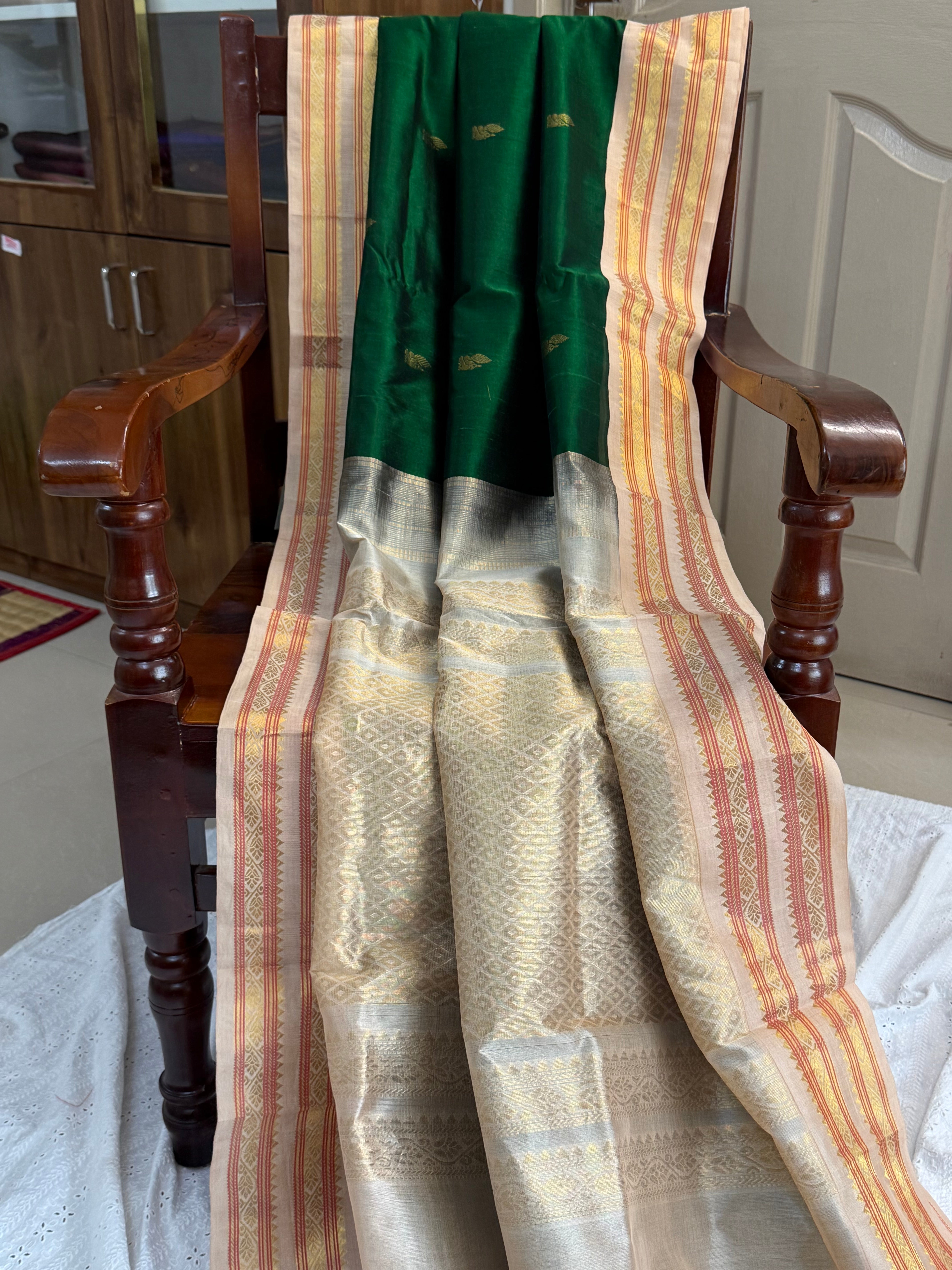 Dark green and cream varisapet border / Silk Cotton